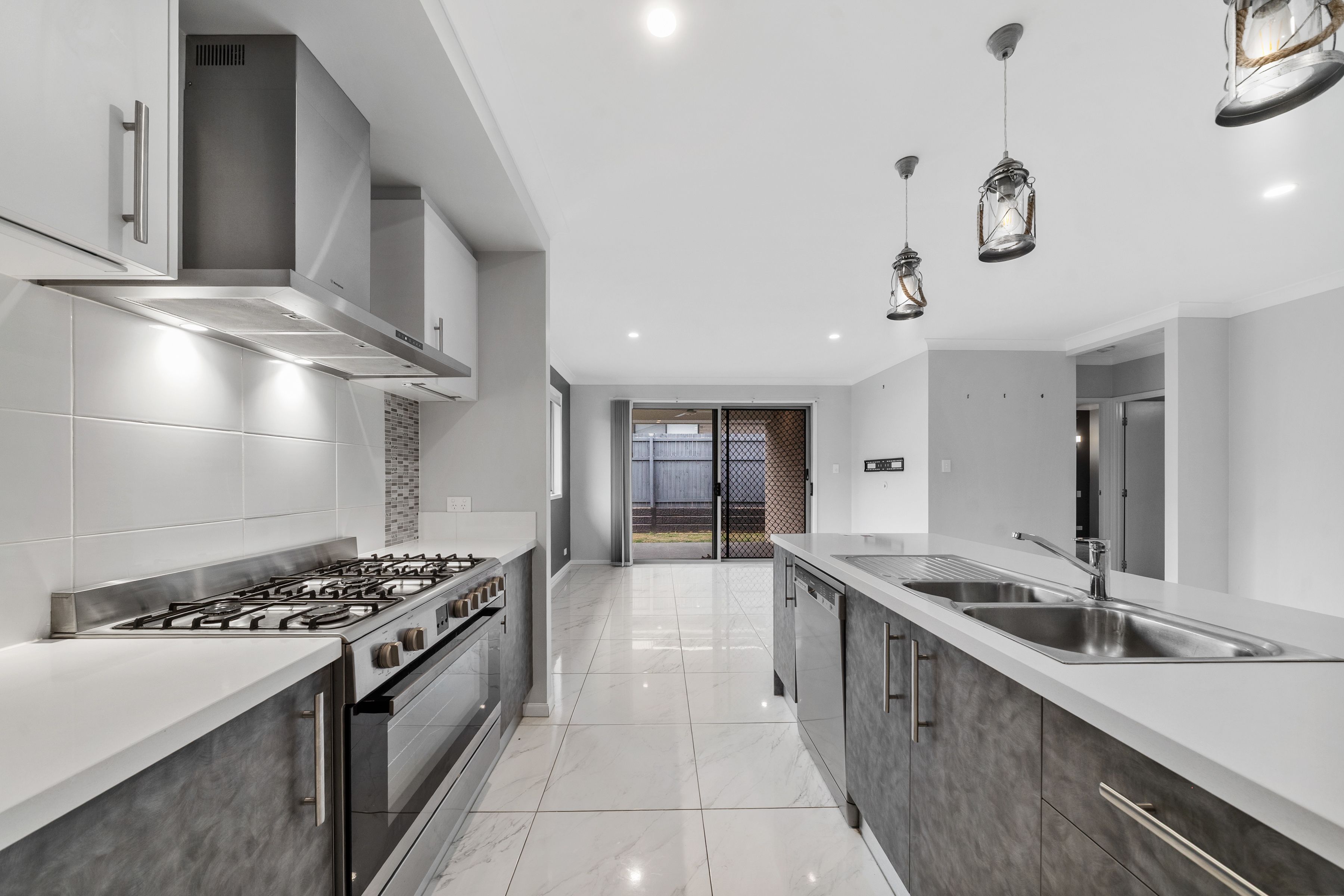 49 Highgrove Street — photo 4 of 14