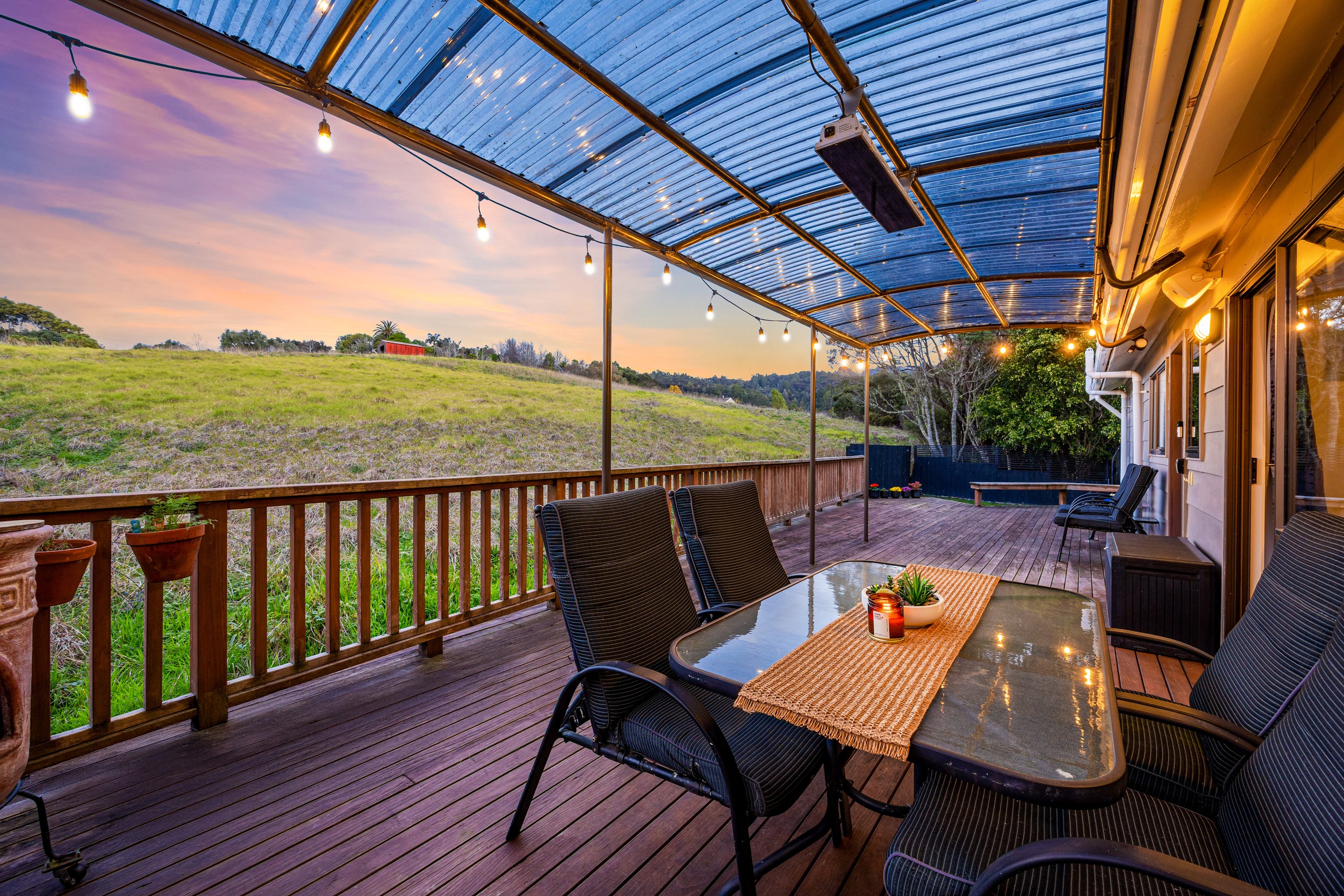 19 Napuka Road, Henderson Valley, Waitakere City