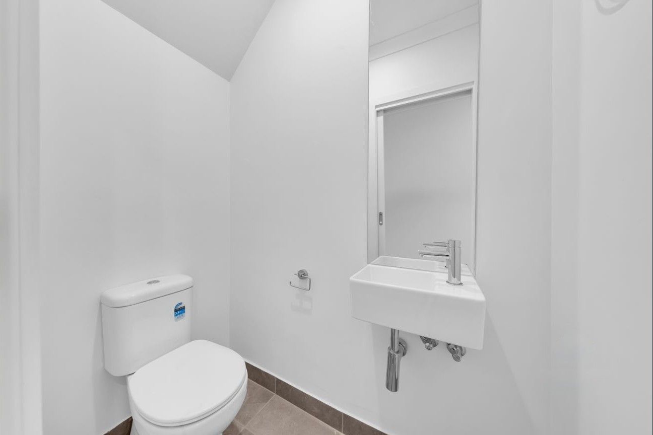 29 Bergamot Boulevard — photo 13 of 14