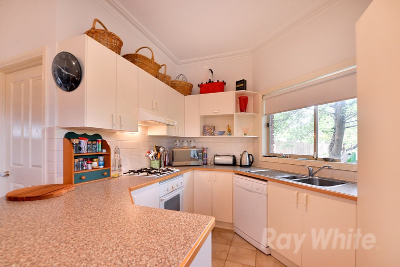 2/113 Scoresby Road, Bayswater, VIC 3153