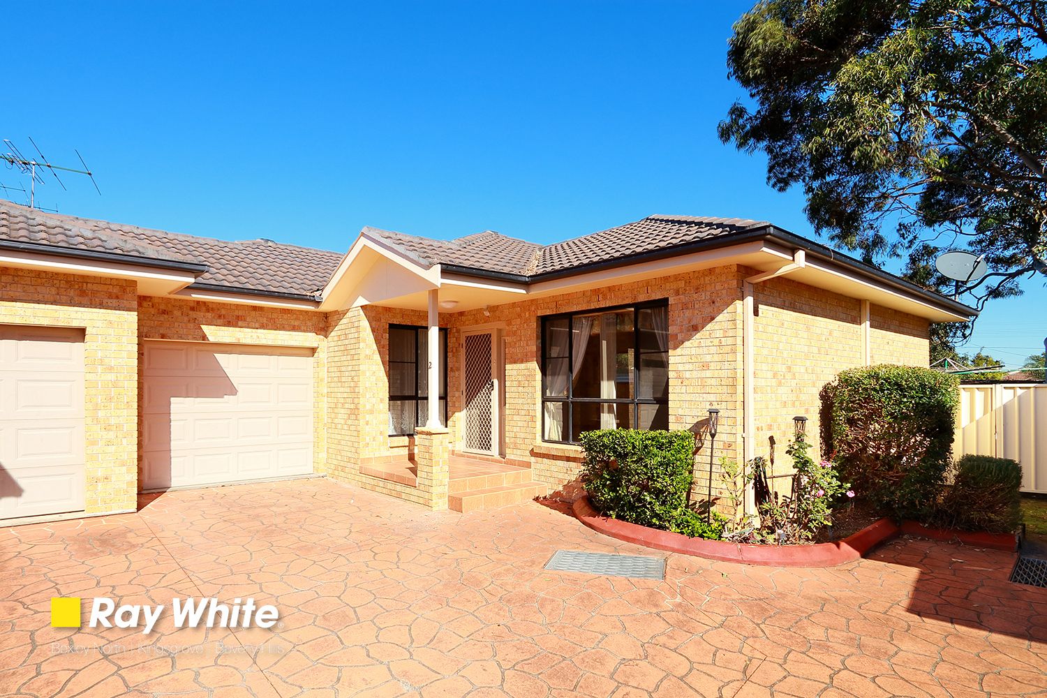 4 Iona Place, Bass Hill NSW 2197