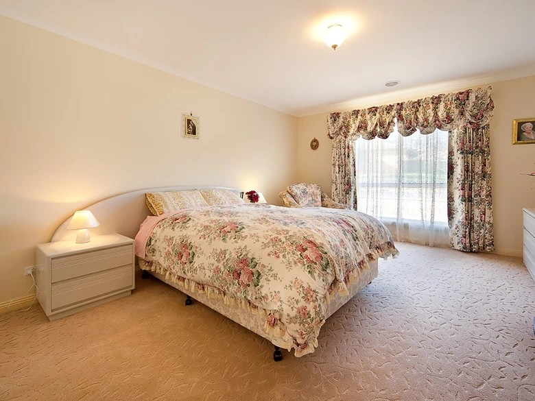 23 Kurrajong Crescent, West Albury, NSW 2640