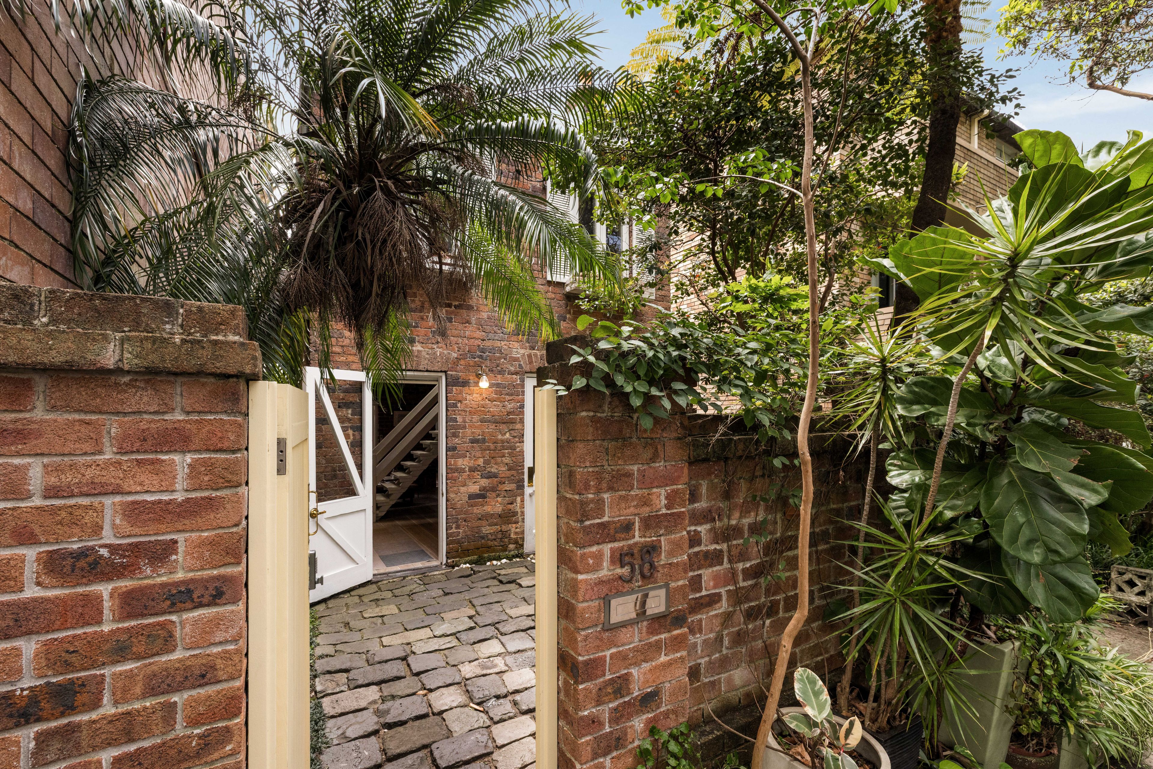 58 Arthur Street — photo 13 of 16