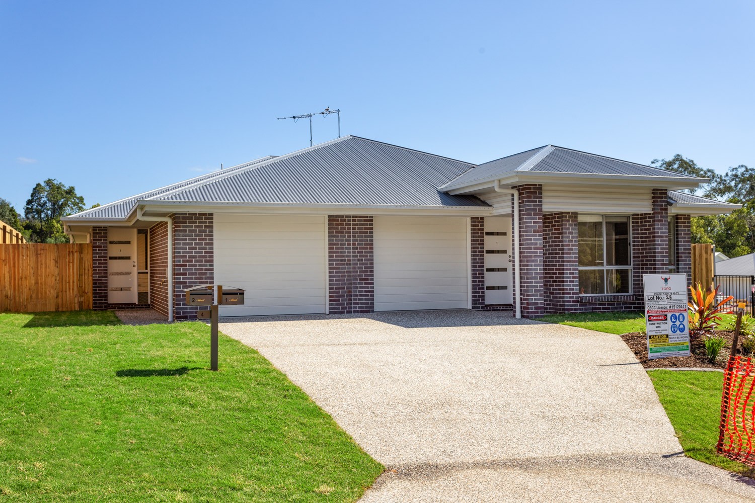 2/4 Outlook Rise, Mooloolah Valley, QLD 4553