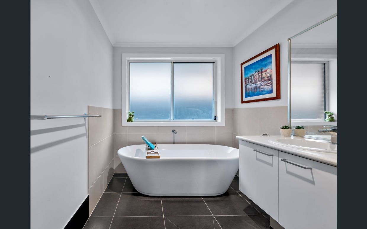 6 Reynolds Street — photo 9 of 13