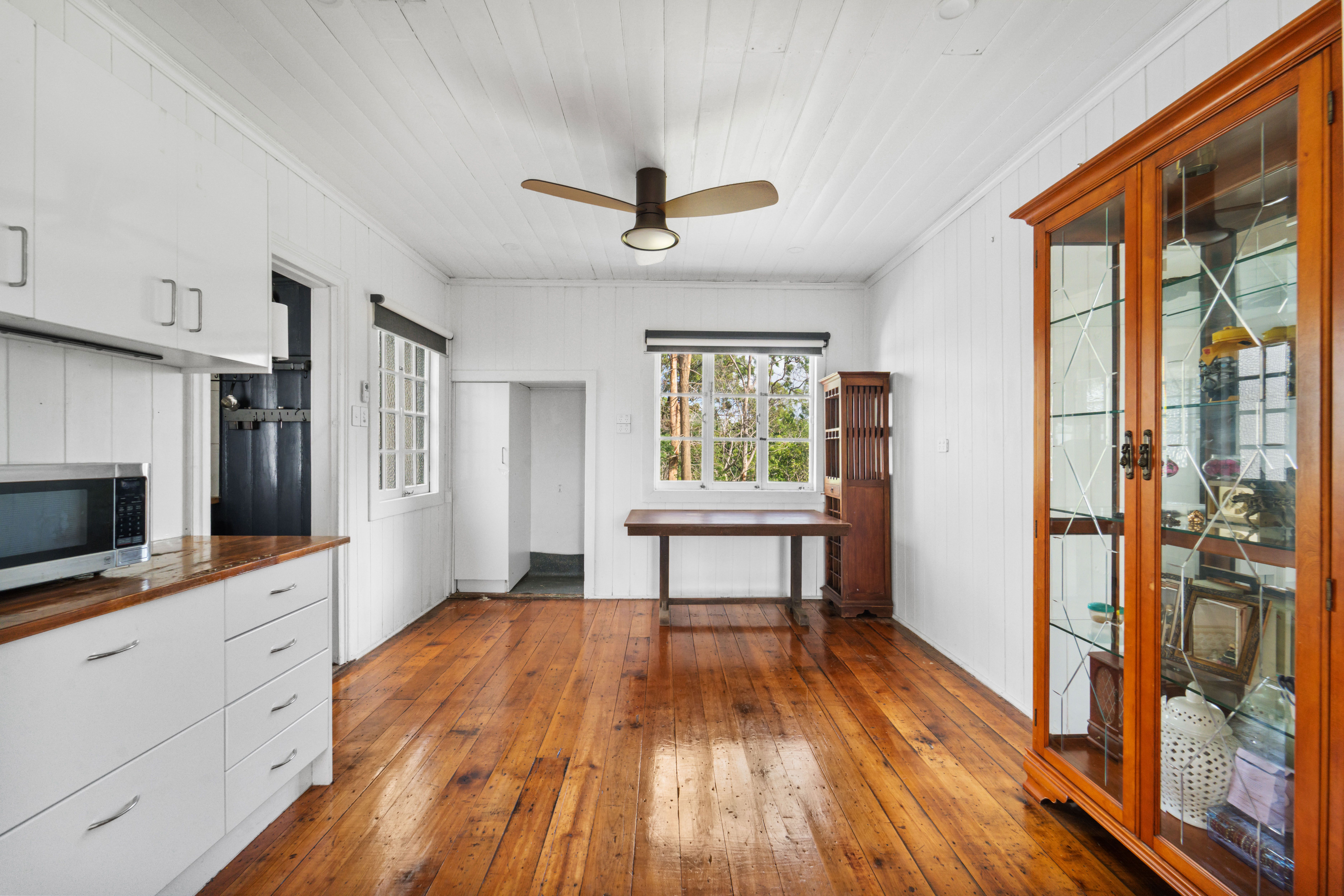 72 Queens Road — photo 4 of 10