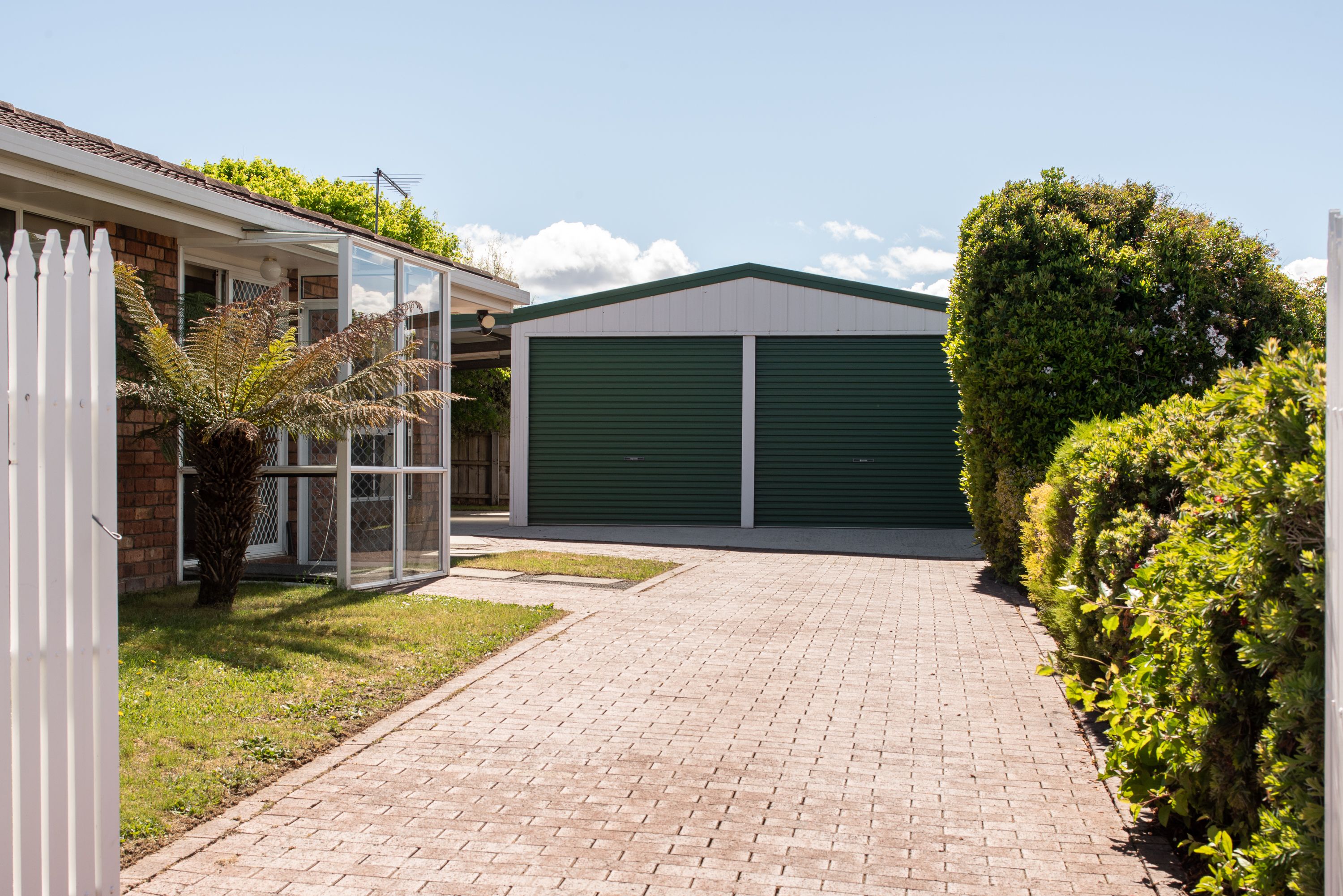 9 Cheltenham Way — photo 10 of 11