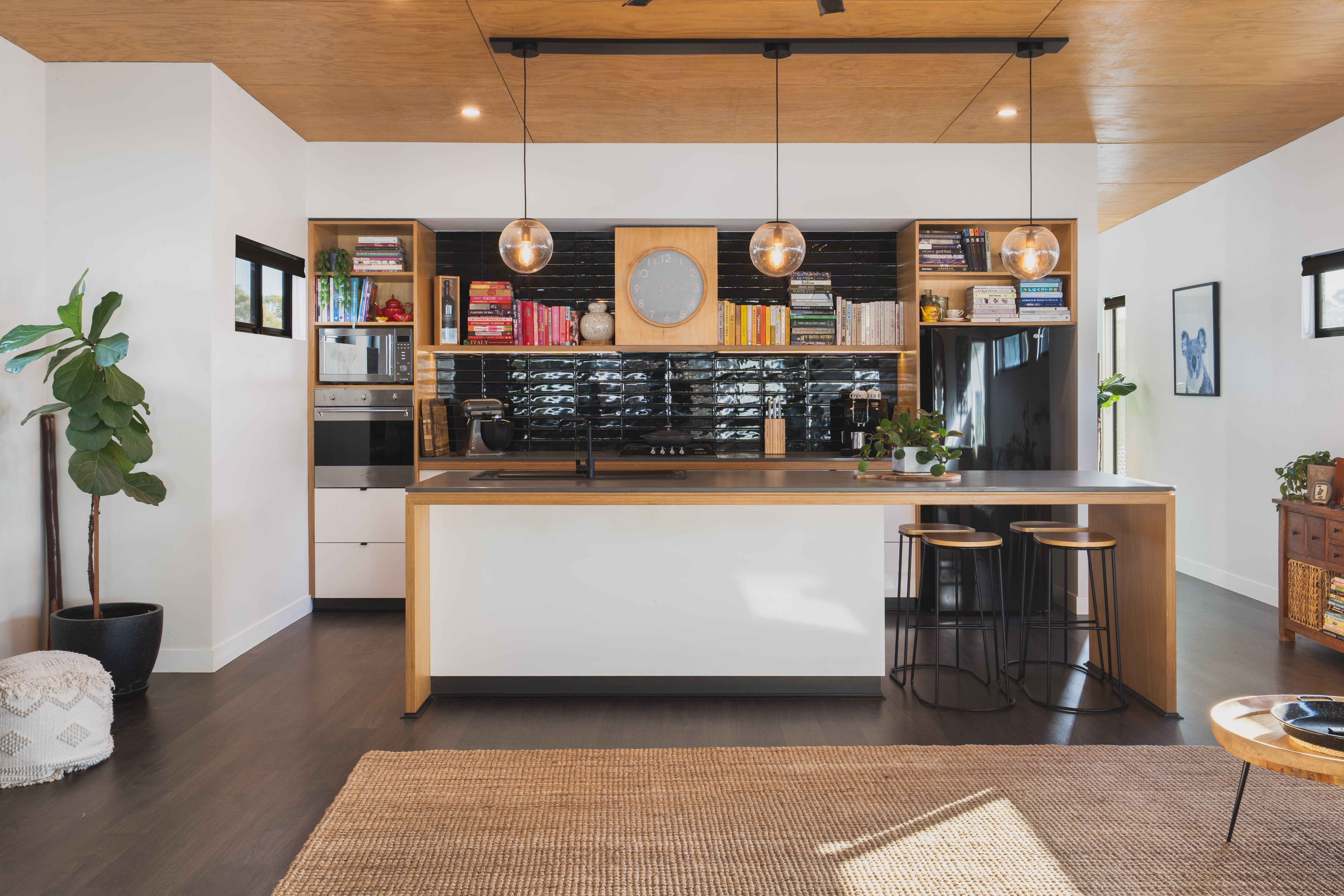 28 Formosa Street — photo 3 of 20
