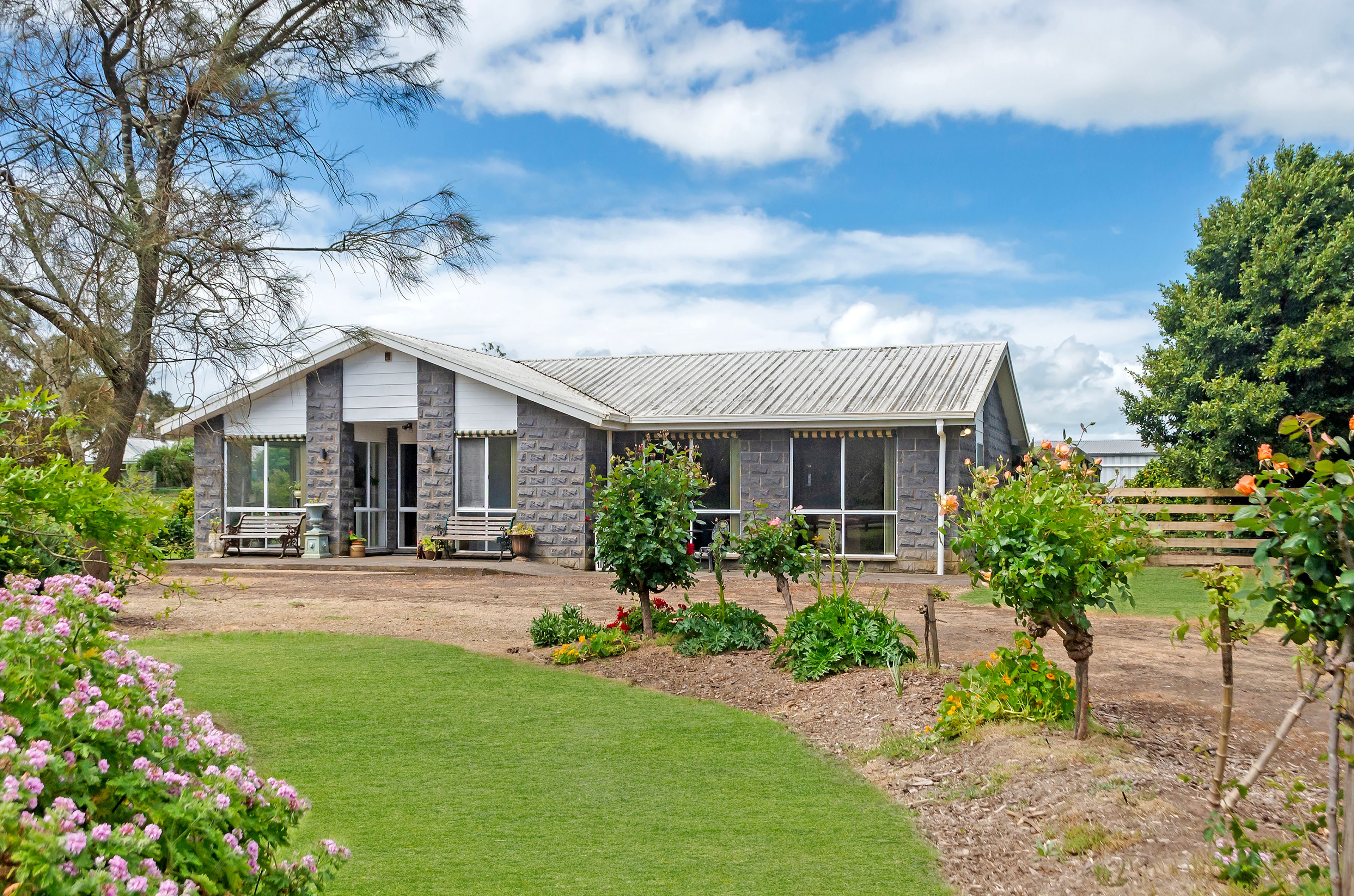 10 Boundary Road, Mortlake VIC 3272