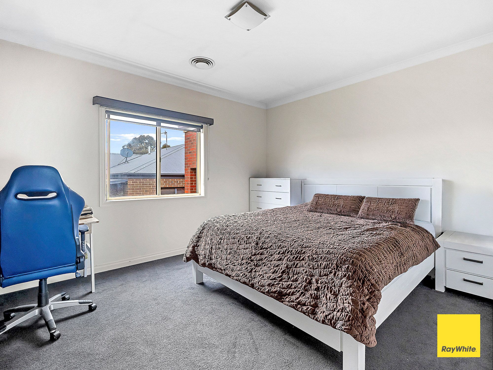28 Bowles Road — photo 8 of 15