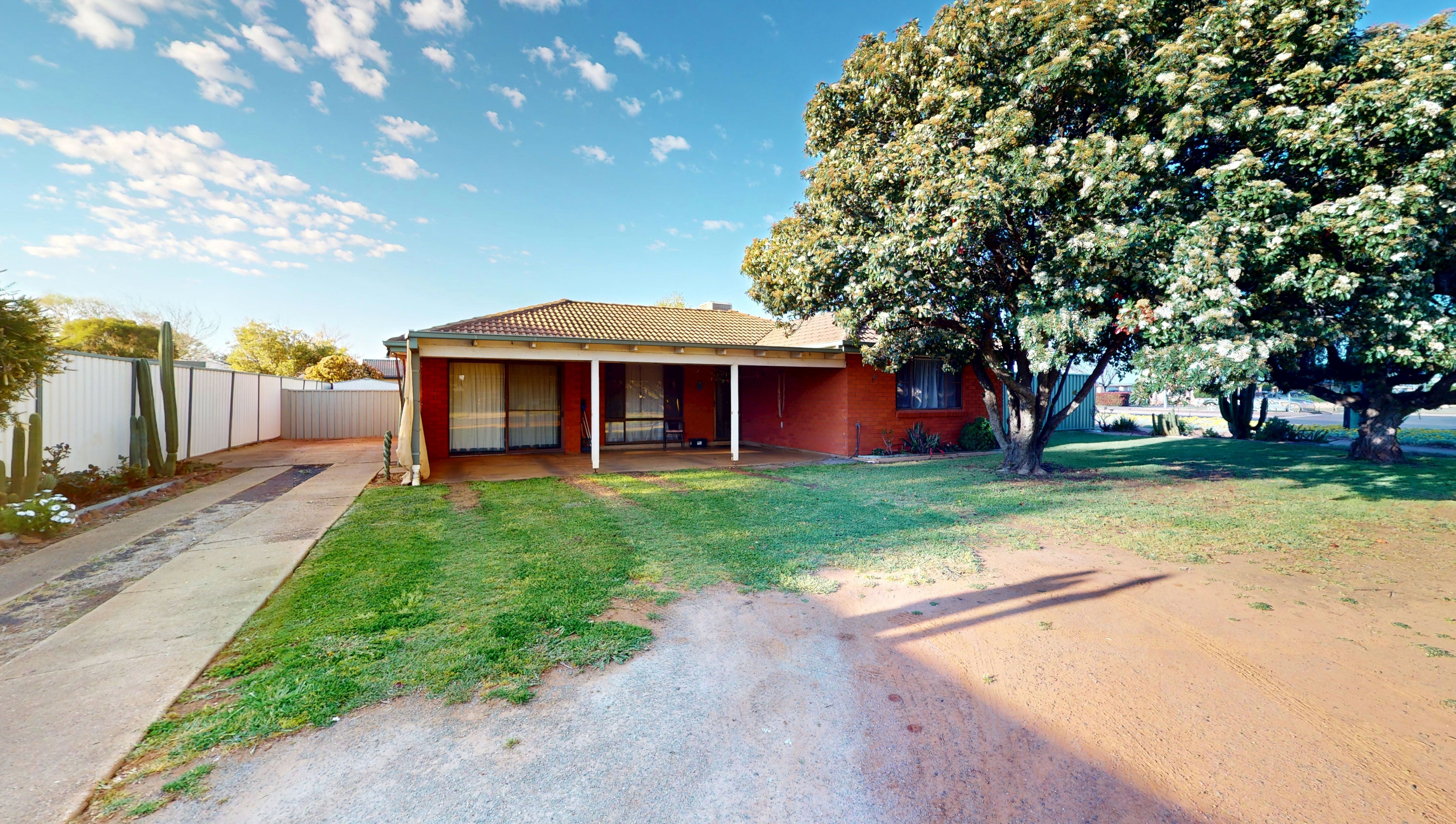 26 Potter Close — photo from Ray White Dubbo