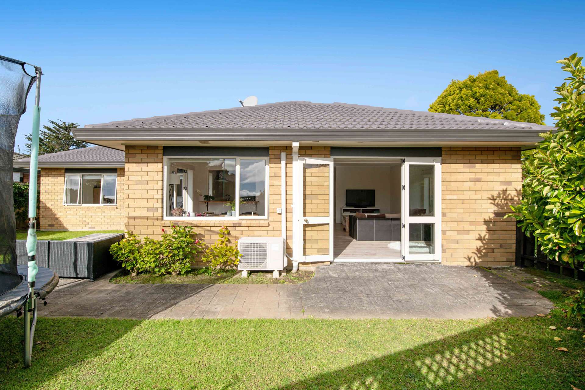 27 Motutapu Avenue photo 3