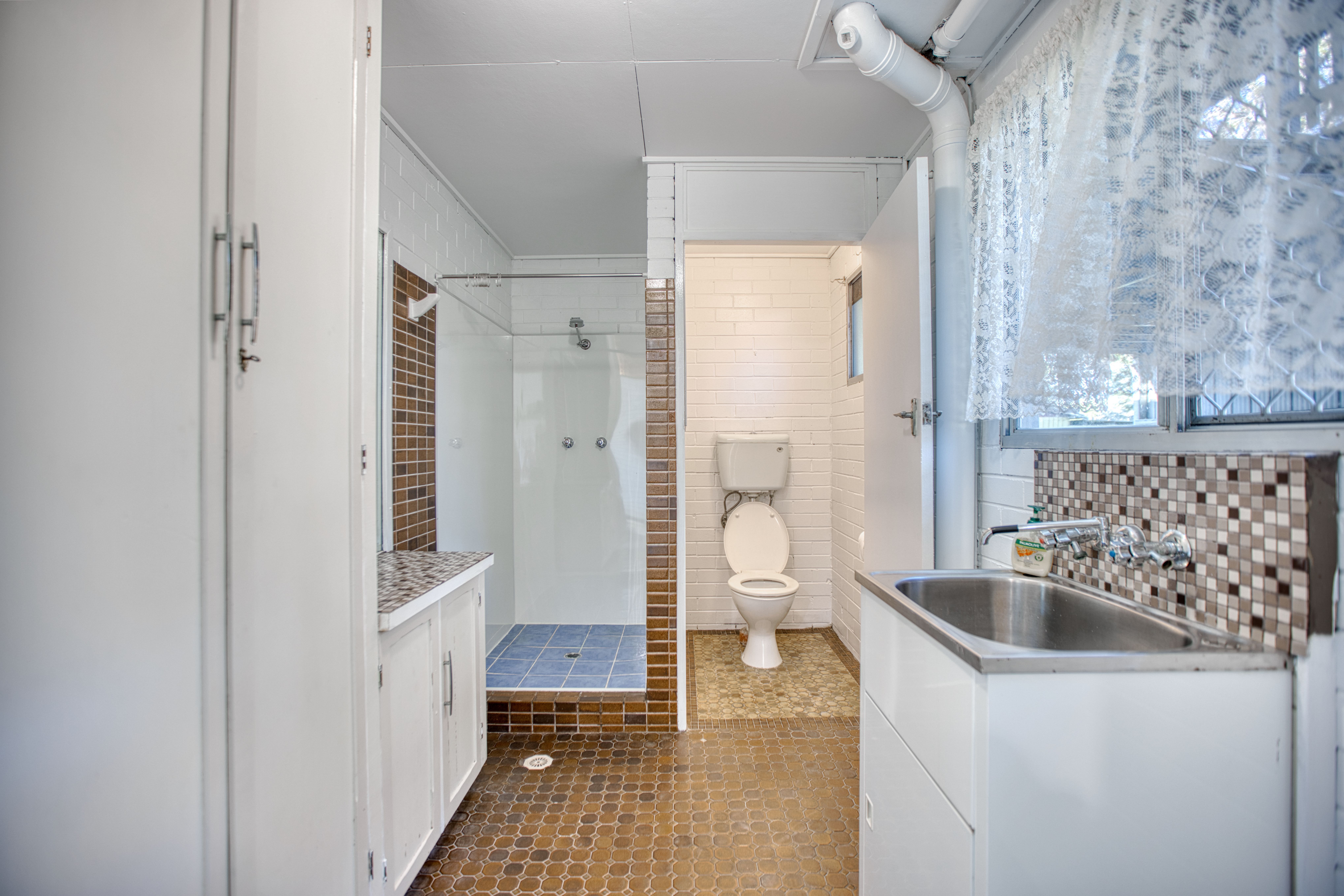 18 Gardiners Road — photo 10 of 14