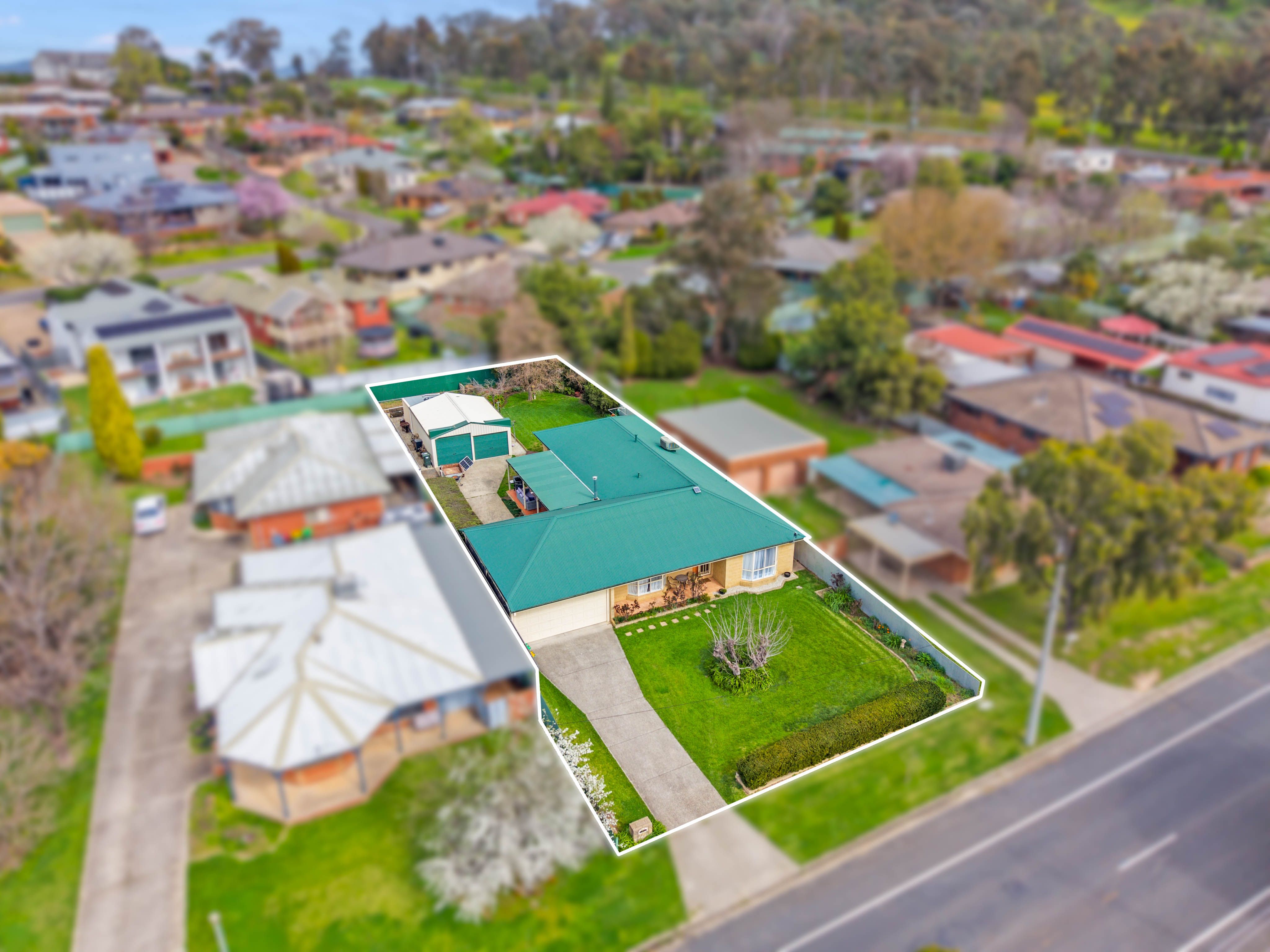 663 Pearsall Street — photo from Ray White Albury Central