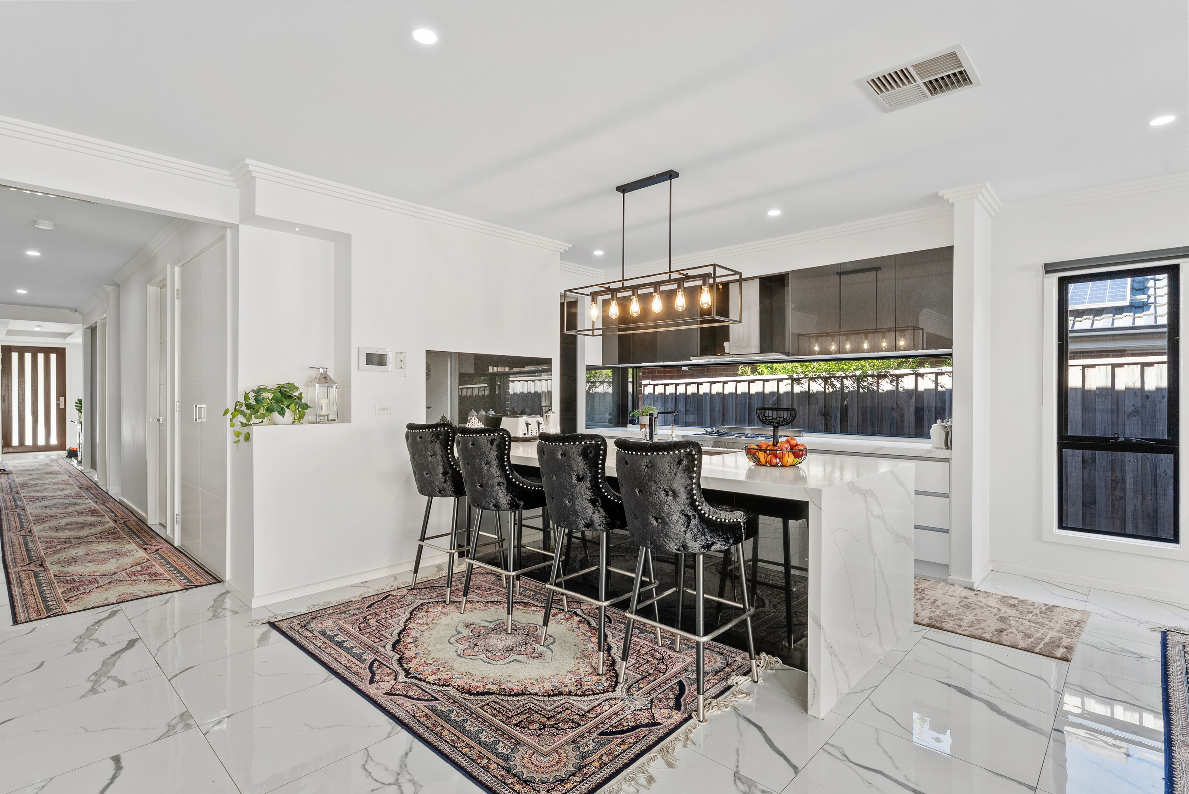 5 Bagatelle Avenue — photo 3 of 15