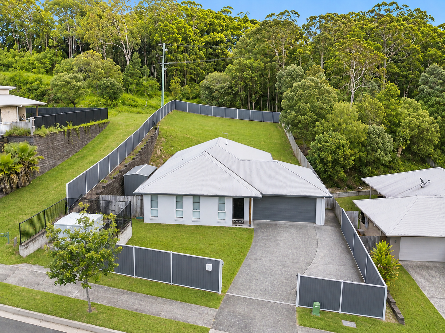 8 Bass Court, Oxenford, QLD 4210