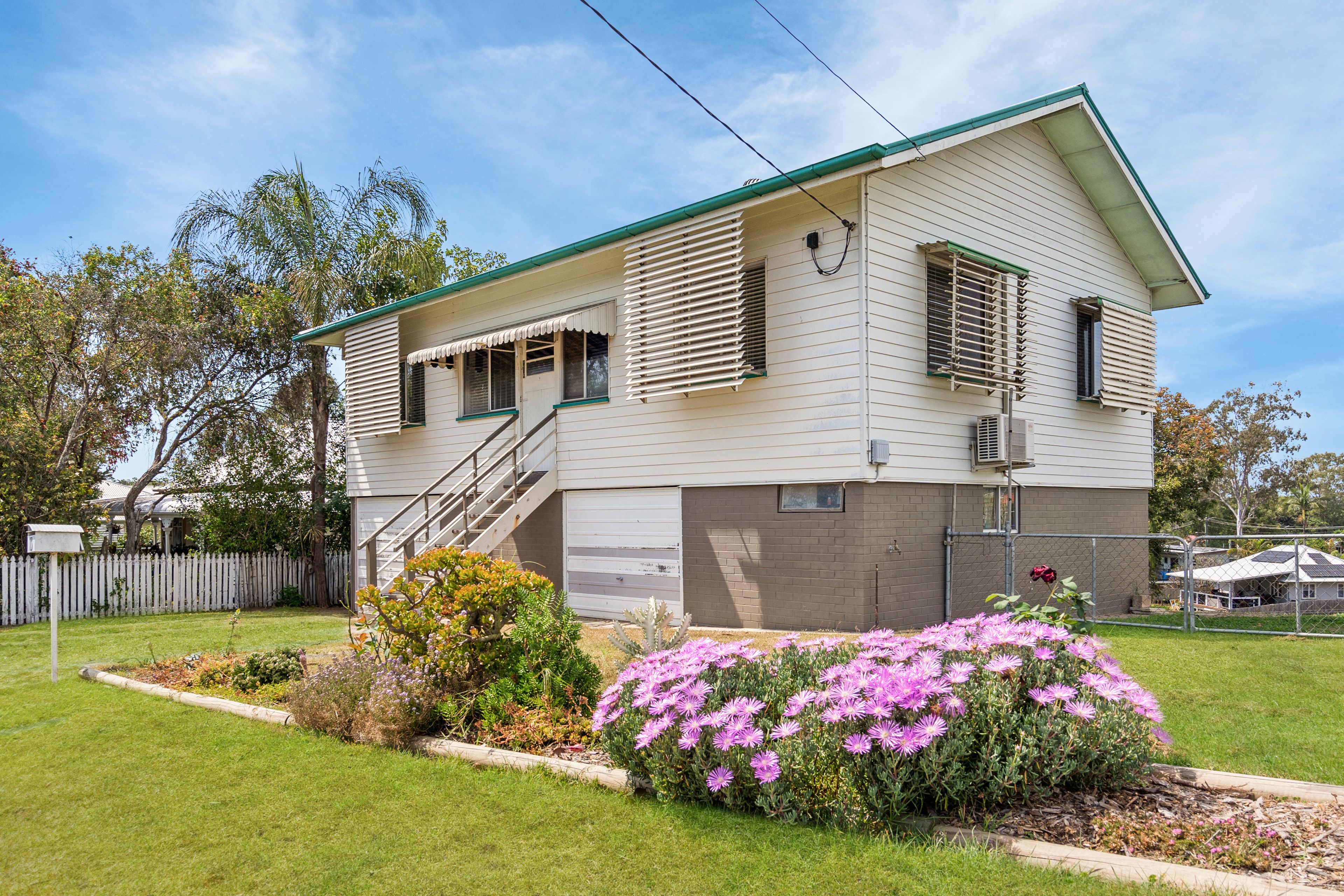 13 Albert Street, North Ipswich QLD 4305