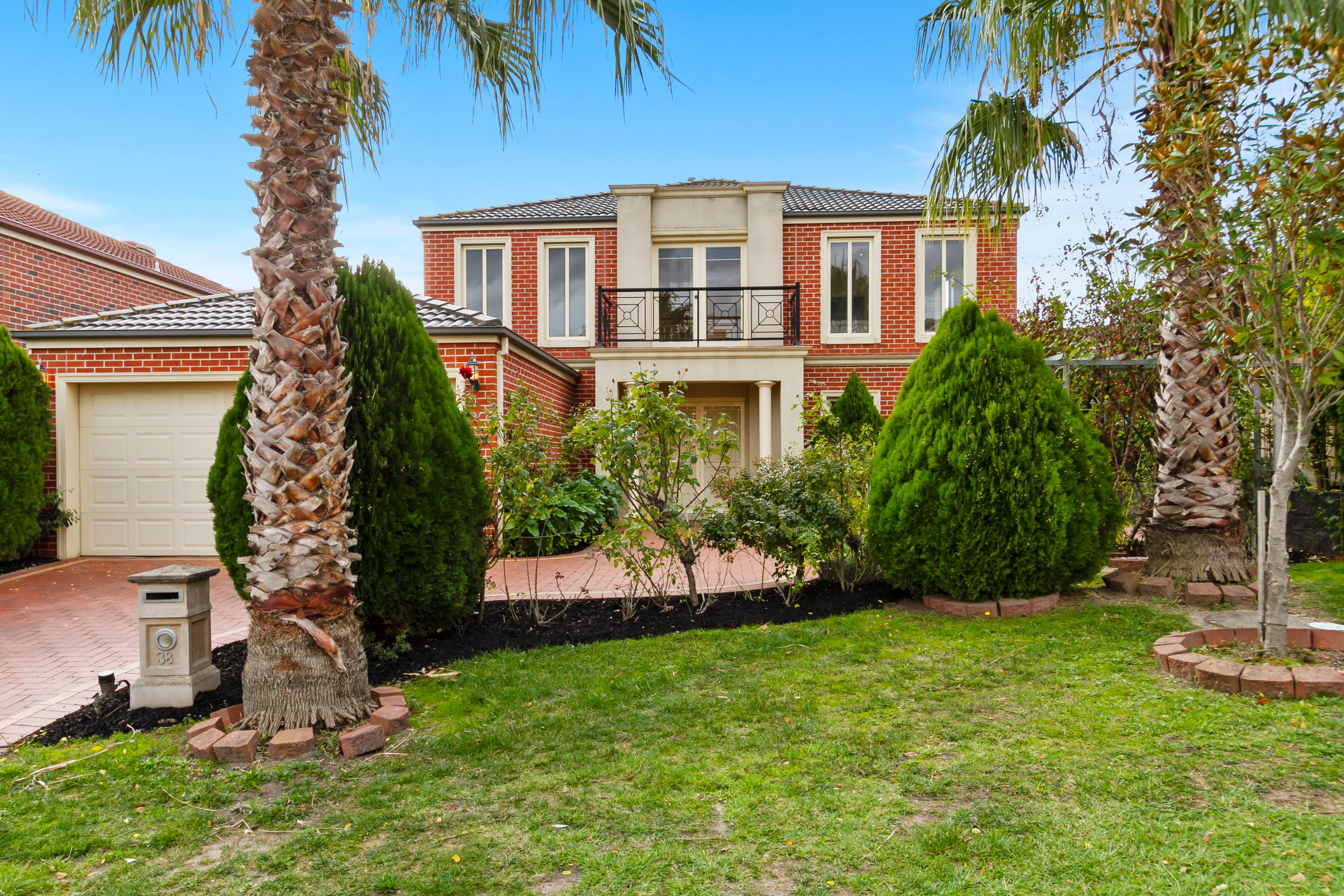 38 Reservoir Crescent, Rowville VIC 3178