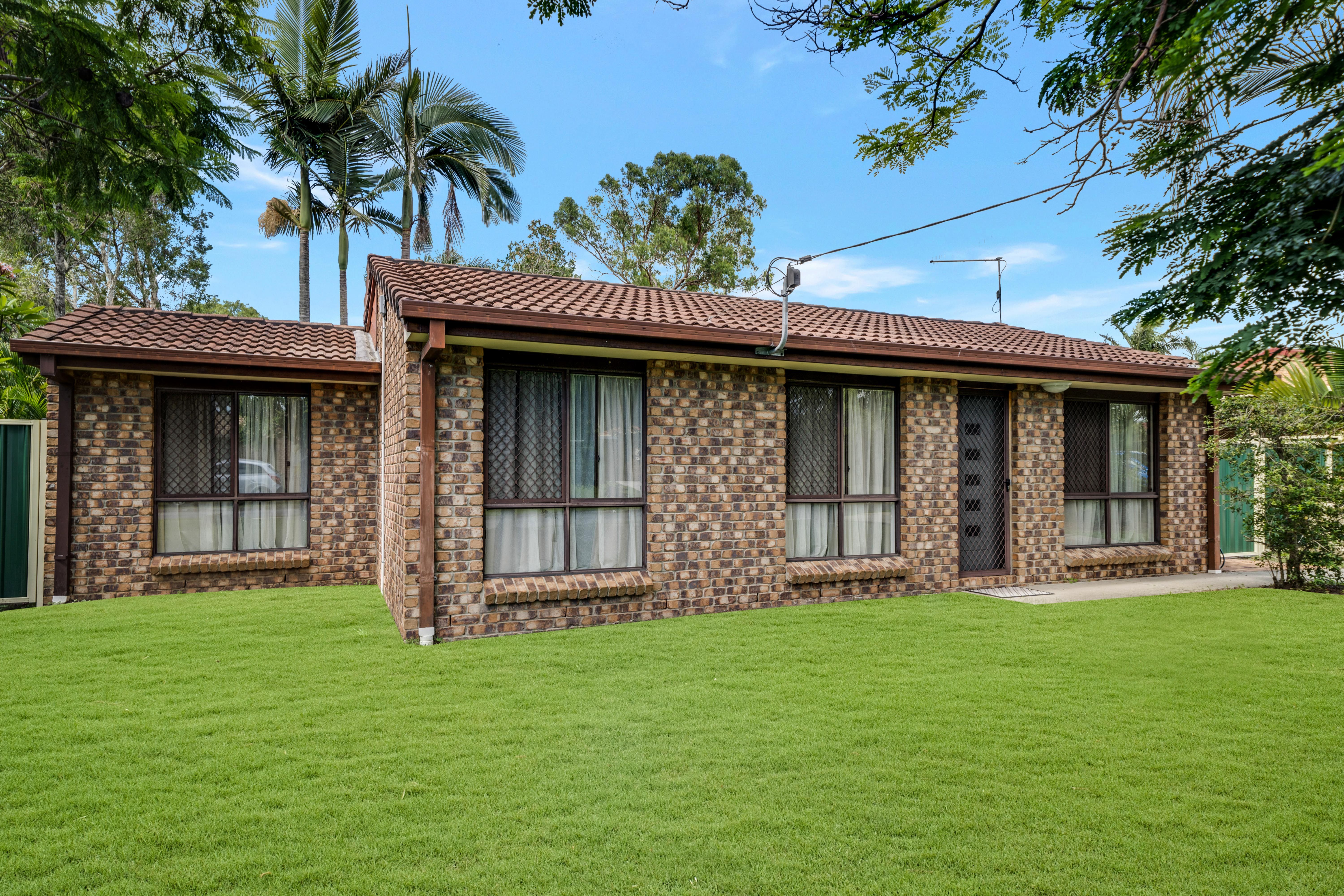 10 Bolan Court, Crestmead, QLD 4132