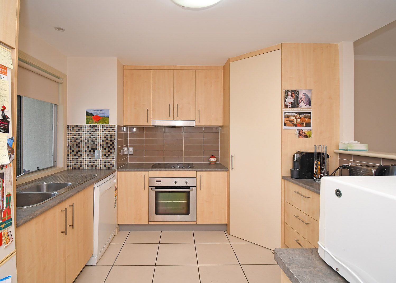4/230 Pulgul Street, Urangan, QLD 4655