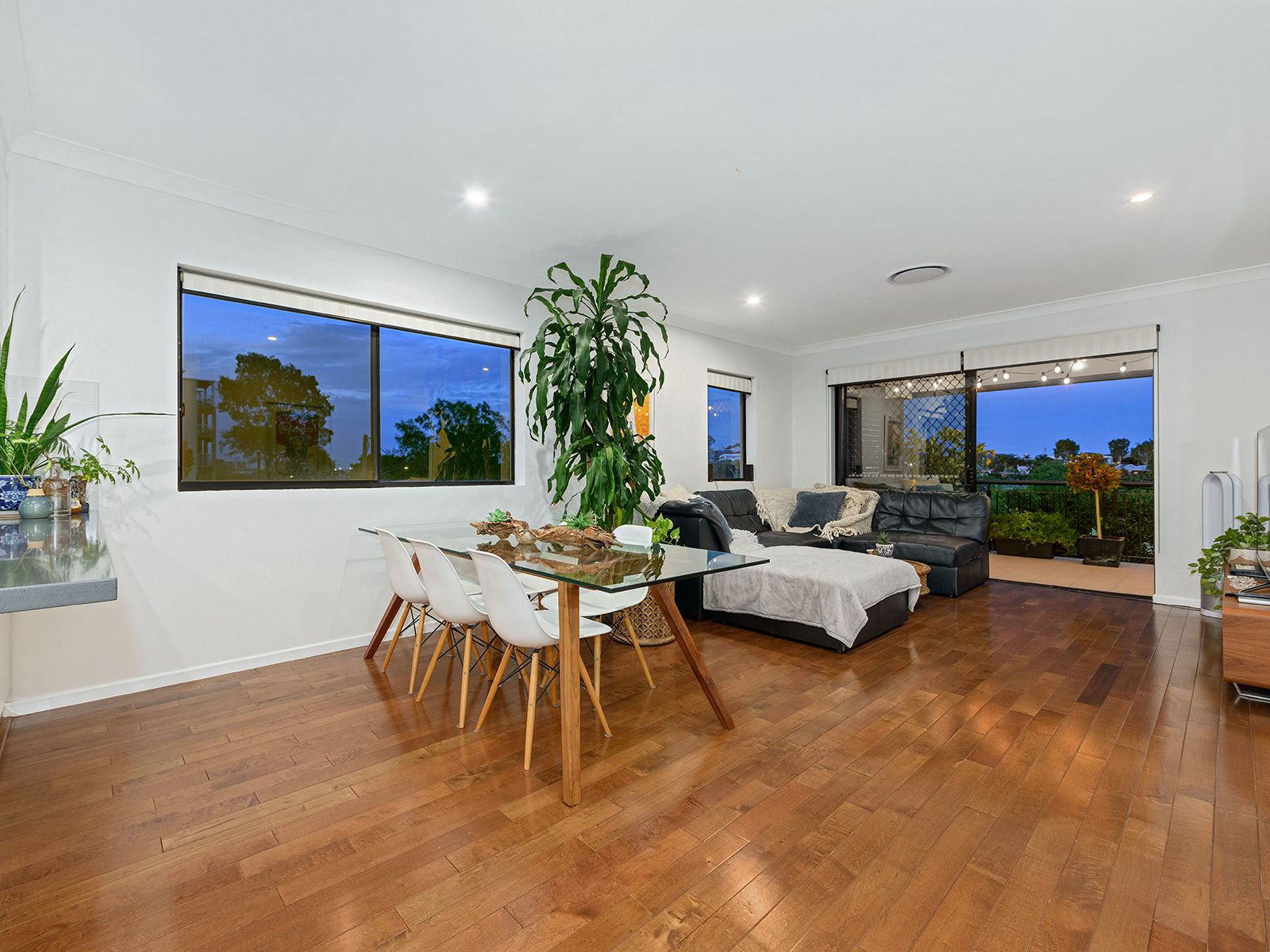 15/70 Norman Crescent, Norman Park, QLD 4170