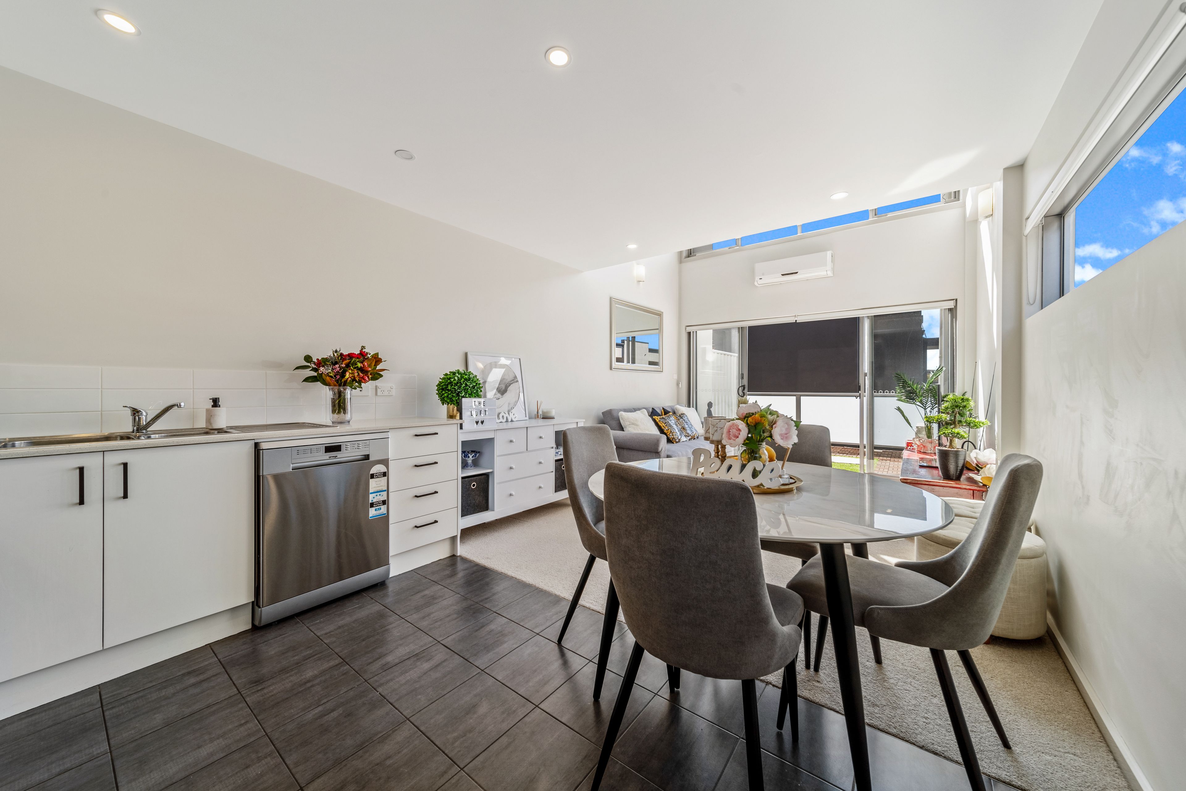 8/64 Hardwick Crescent, Holt, ACT 2615