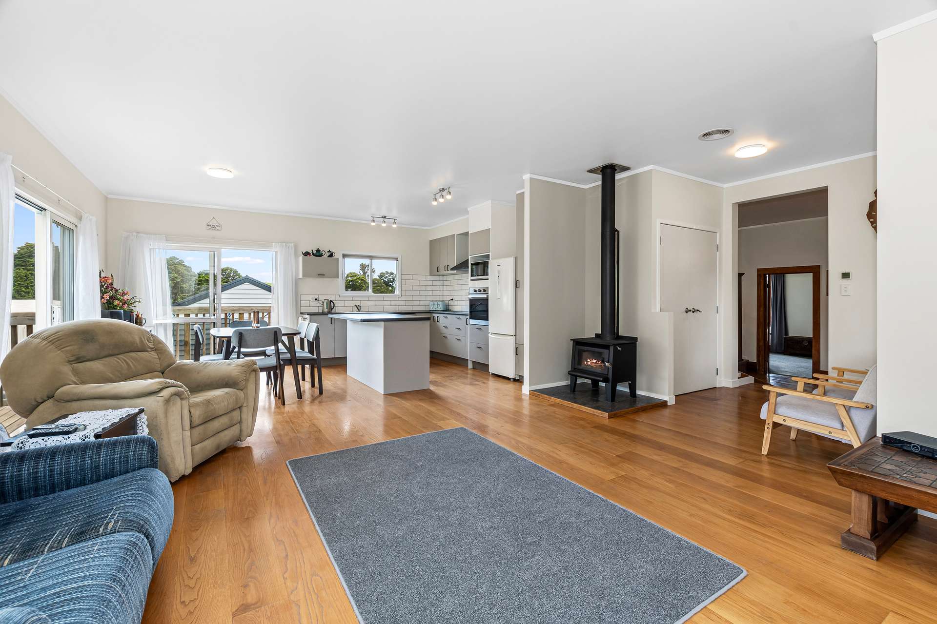 105 Tudehope Road photo 2