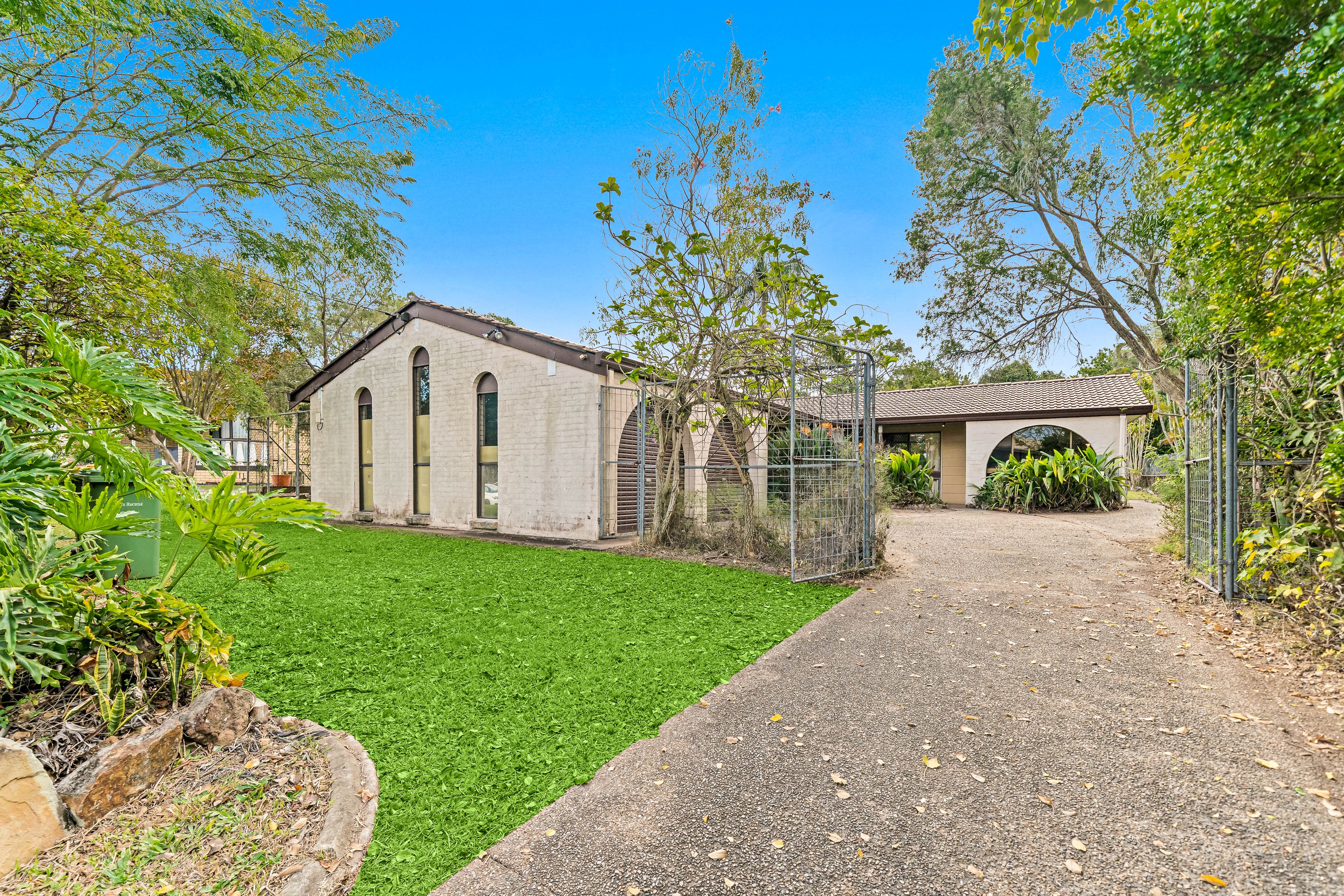 8 Alrak Avenue, Browns Plains, QLD 4118