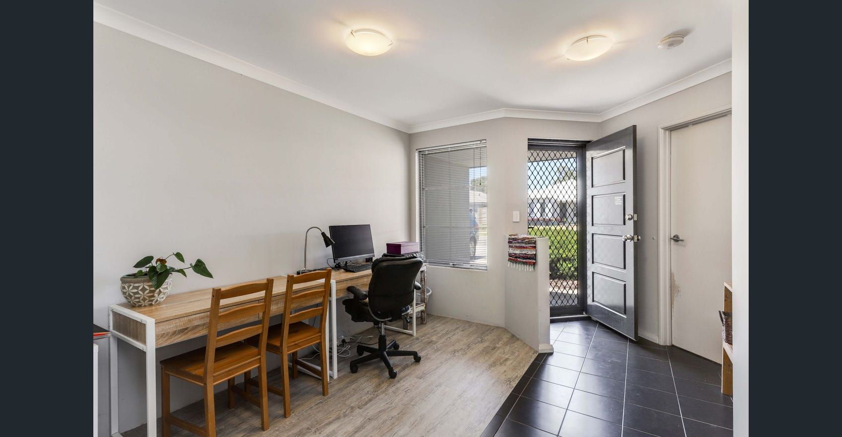 27 Sorrento Turn, Secret Harbour, WA 6173