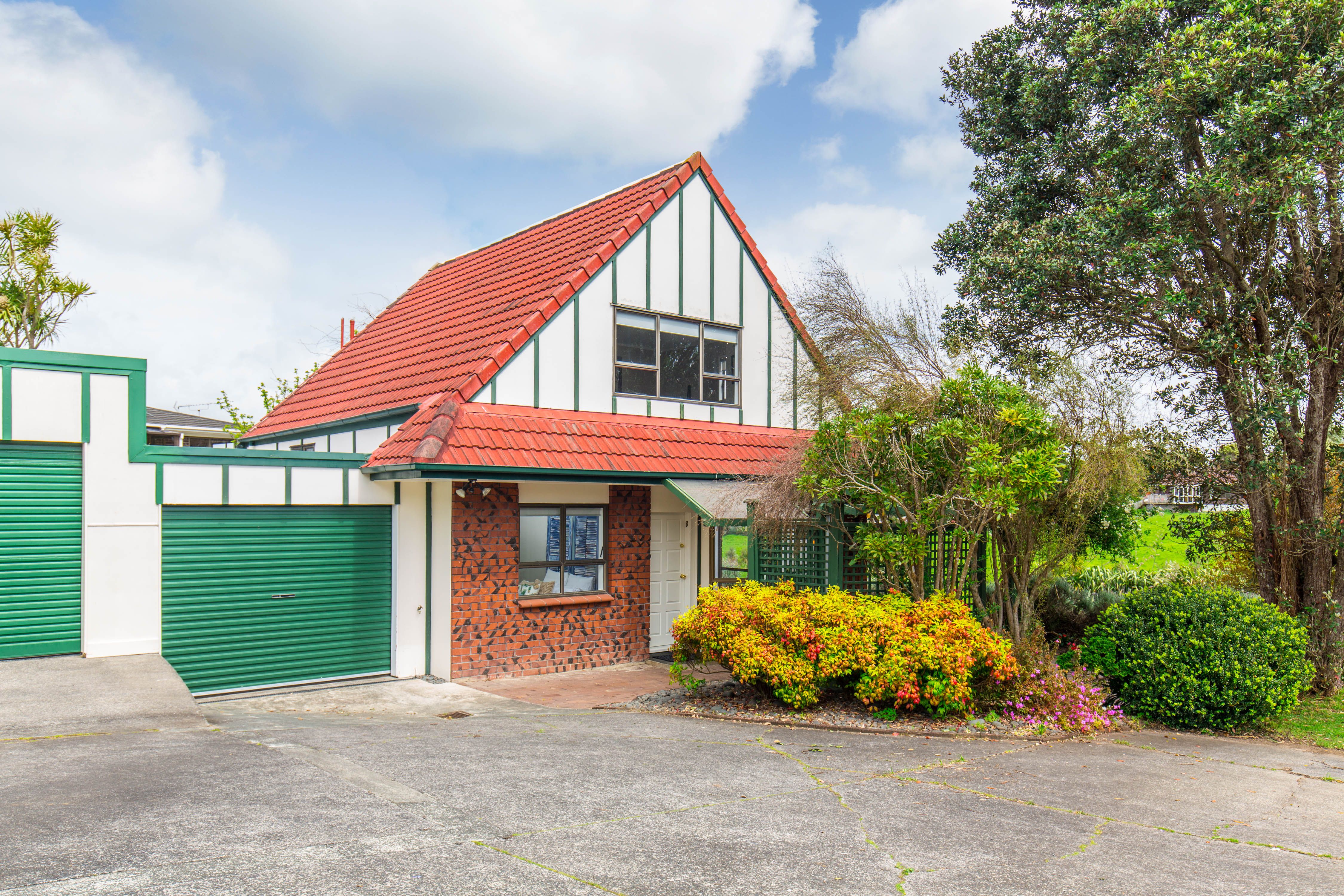 33b Birman Close, Half Moon Bay, Manukau City