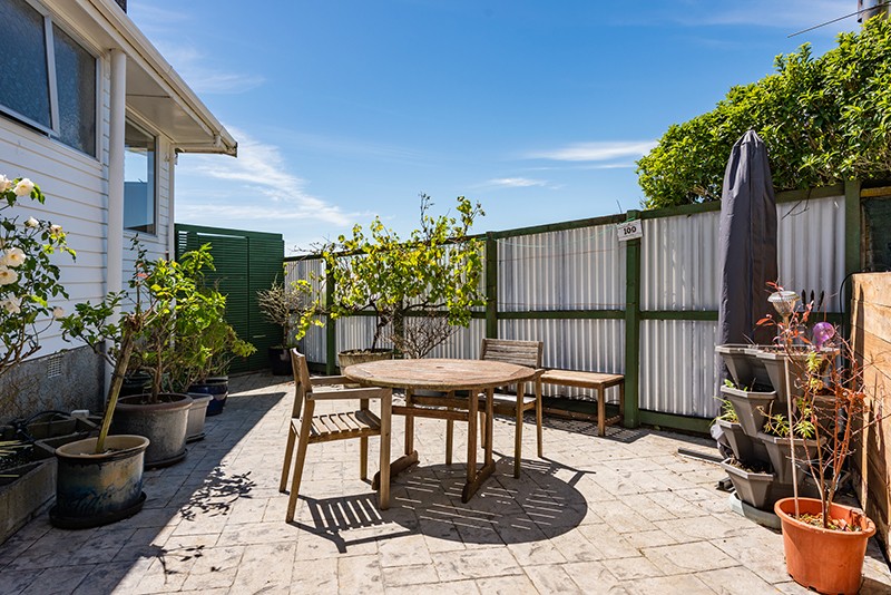 100 Bracken Road, Paparangi, Wellington City