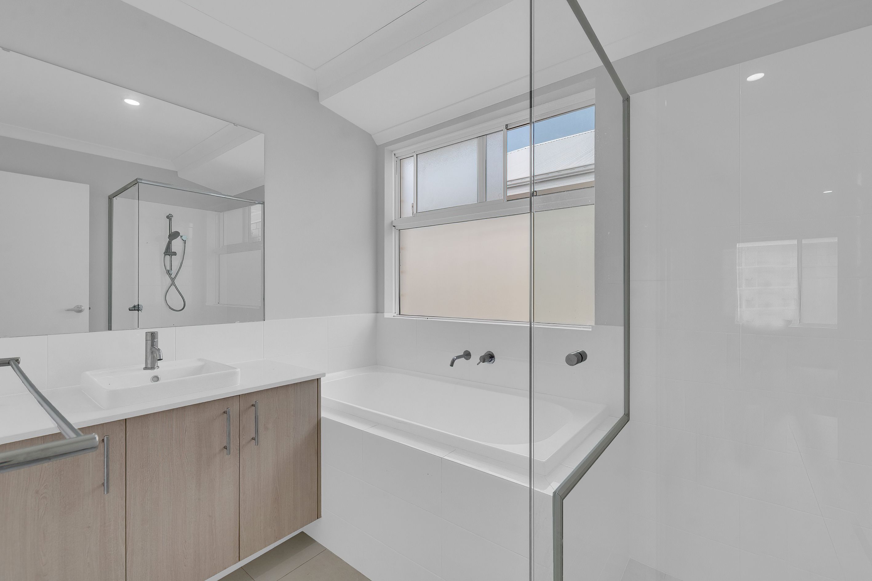 33 Golden Bay Drive — photo 15 of 18