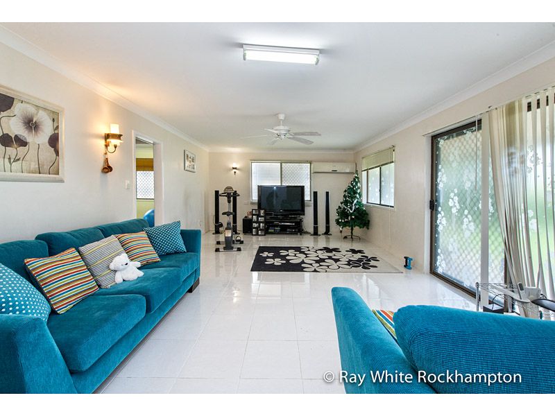17 Hardy Avenue, Park Avenue, QLD 4701