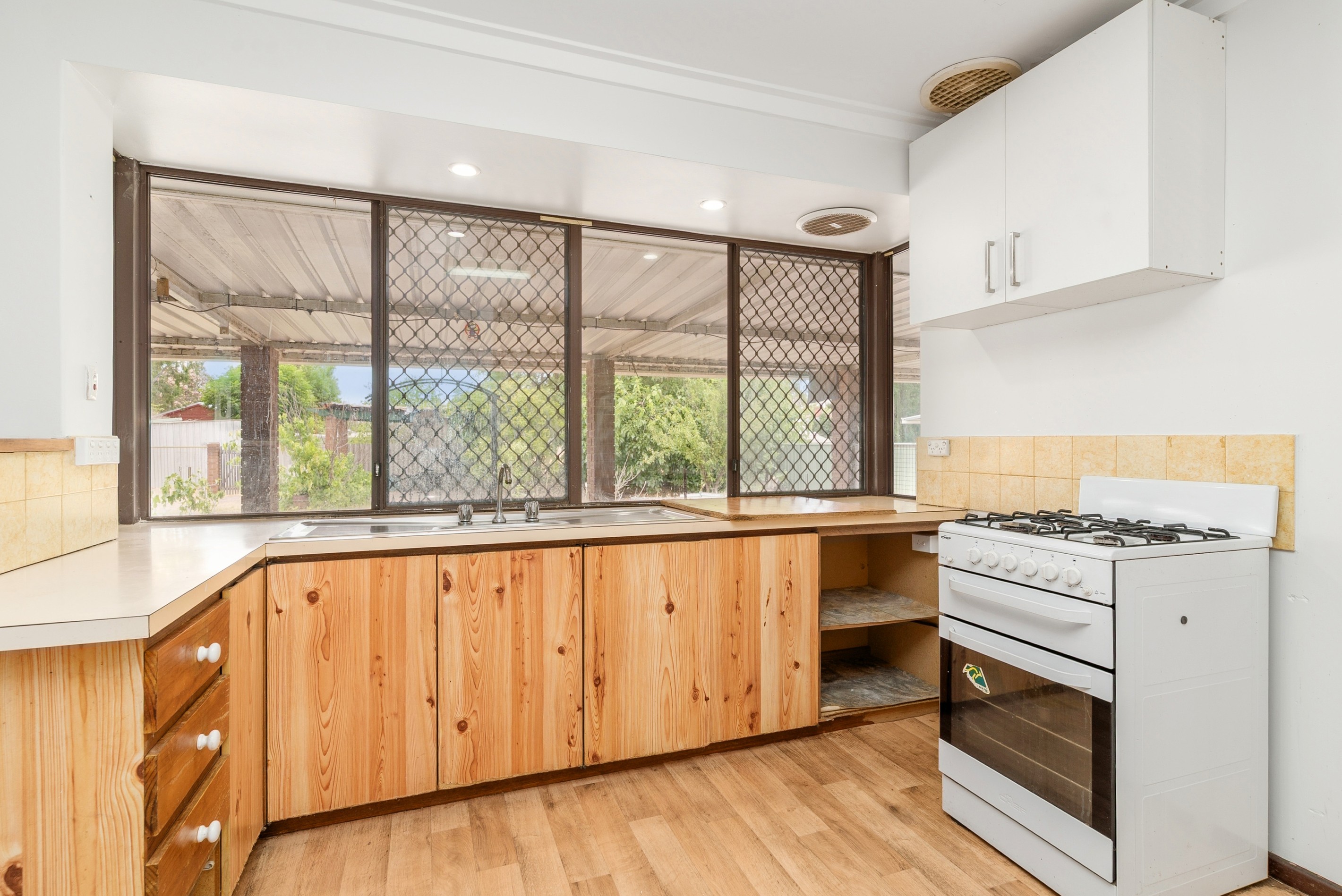 8 Esperance Street, Northam, WA 6401