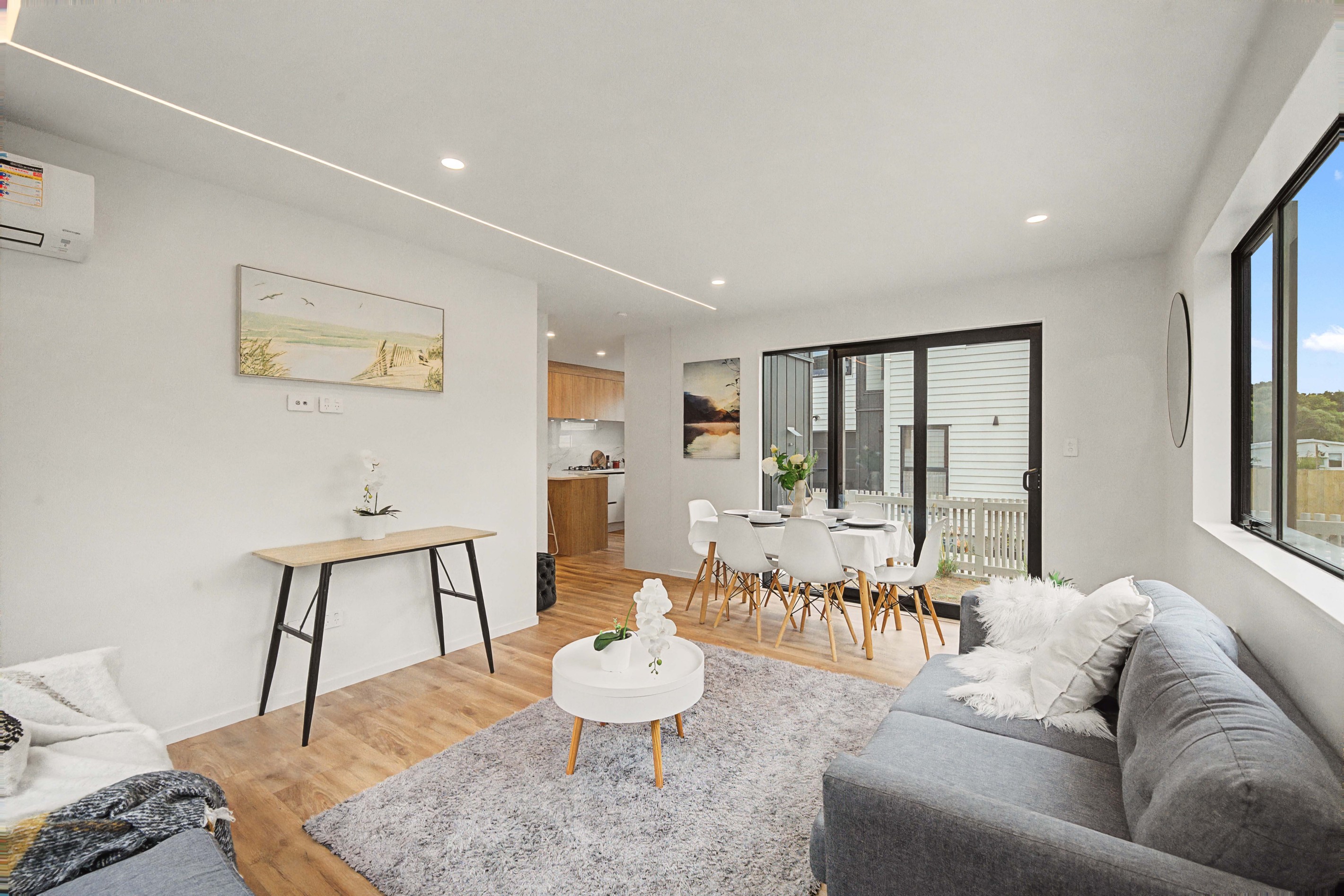 32A Grande Vue Road, Hill Park, Manukau City