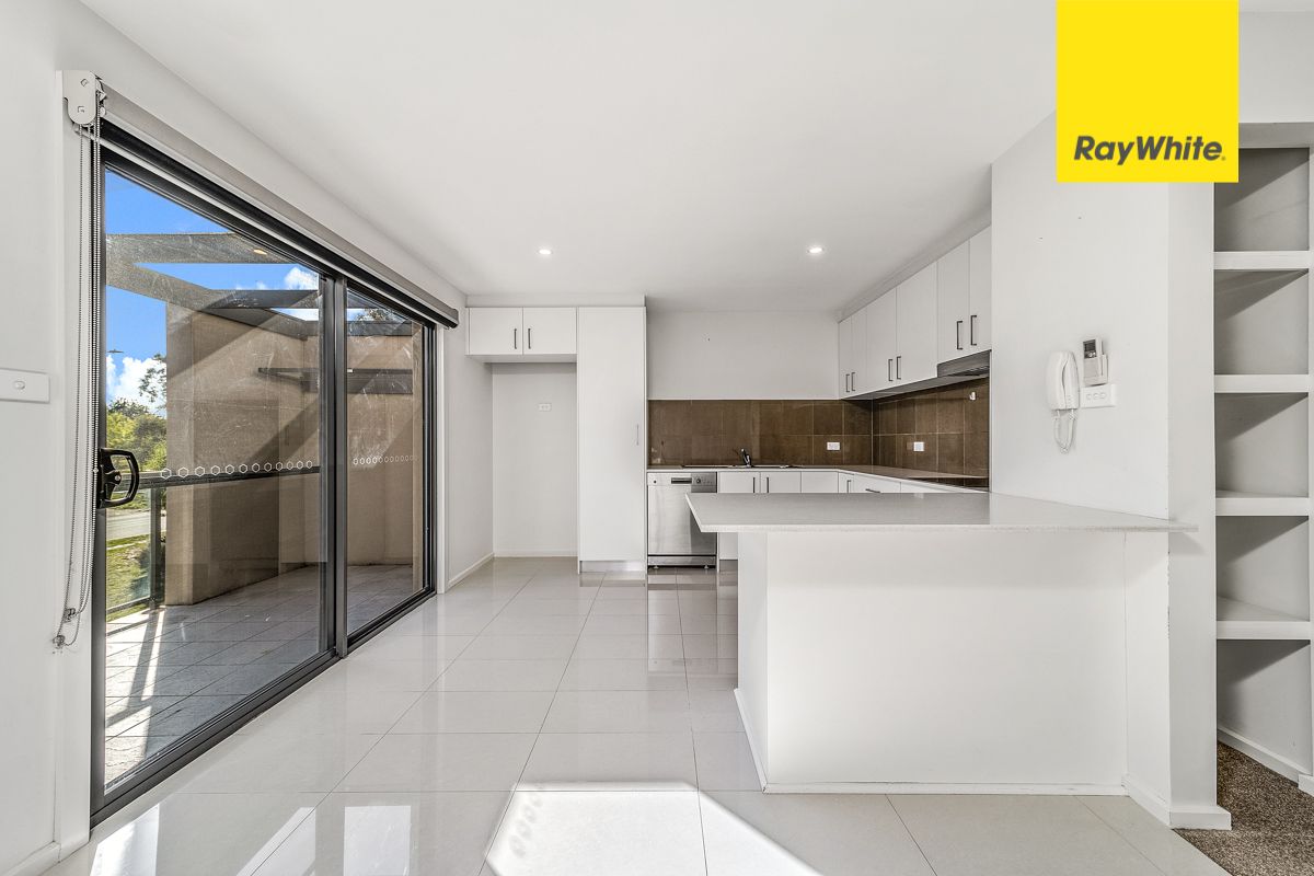 4/52 Jeff Snell Crescent, Dunlop, ACT 2615