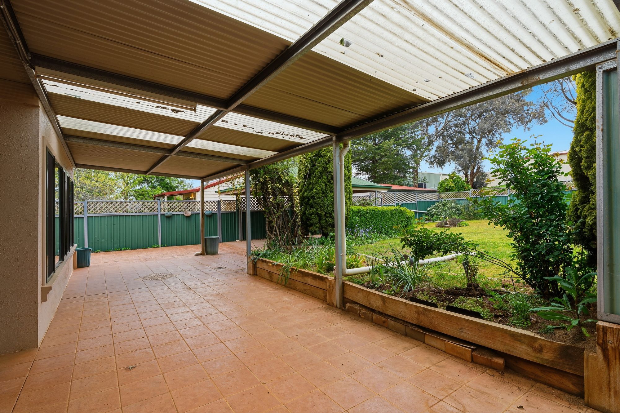 98 King Street — photo 18 of 23