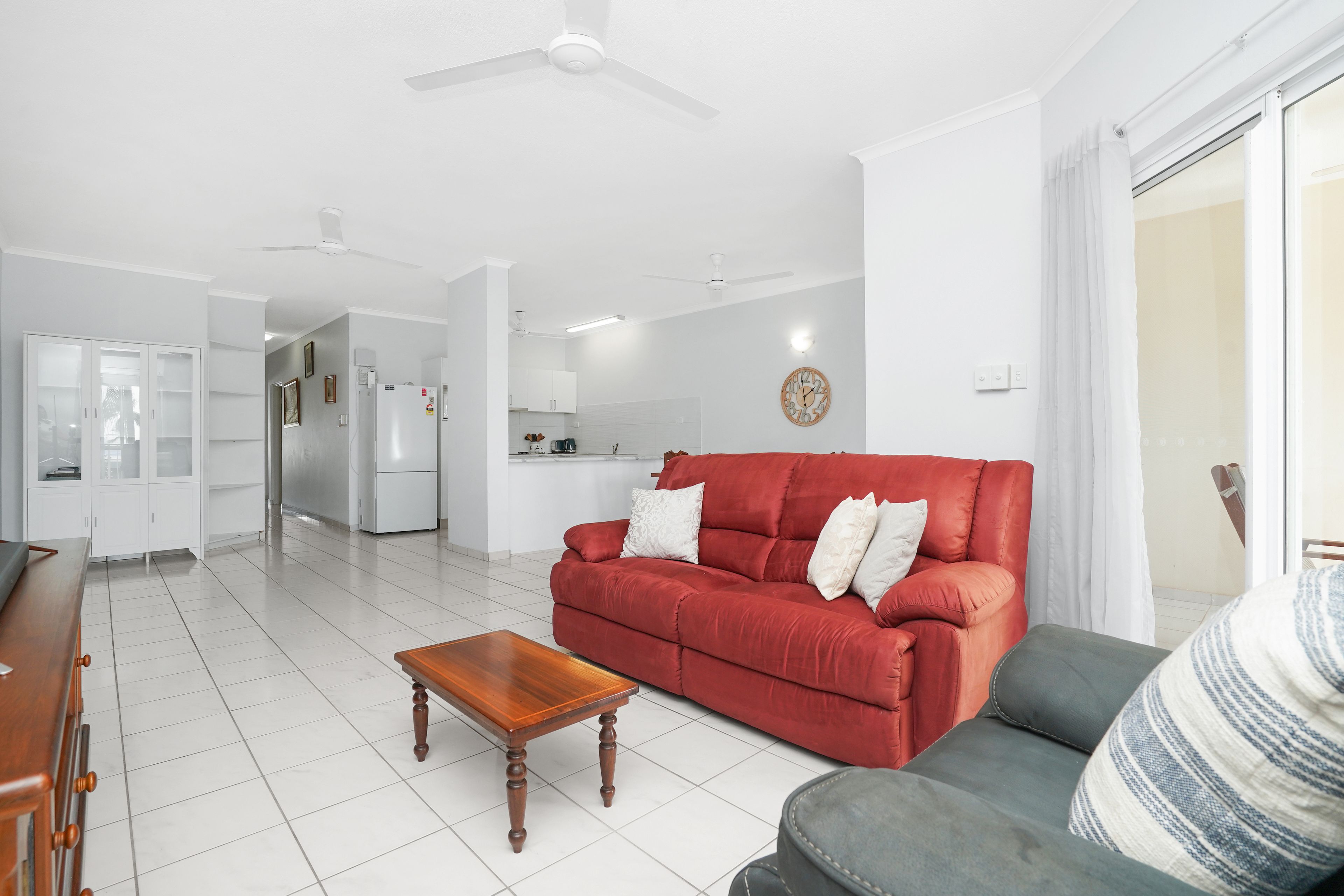 11/260 Casuarina Drive — photo 7 of 18