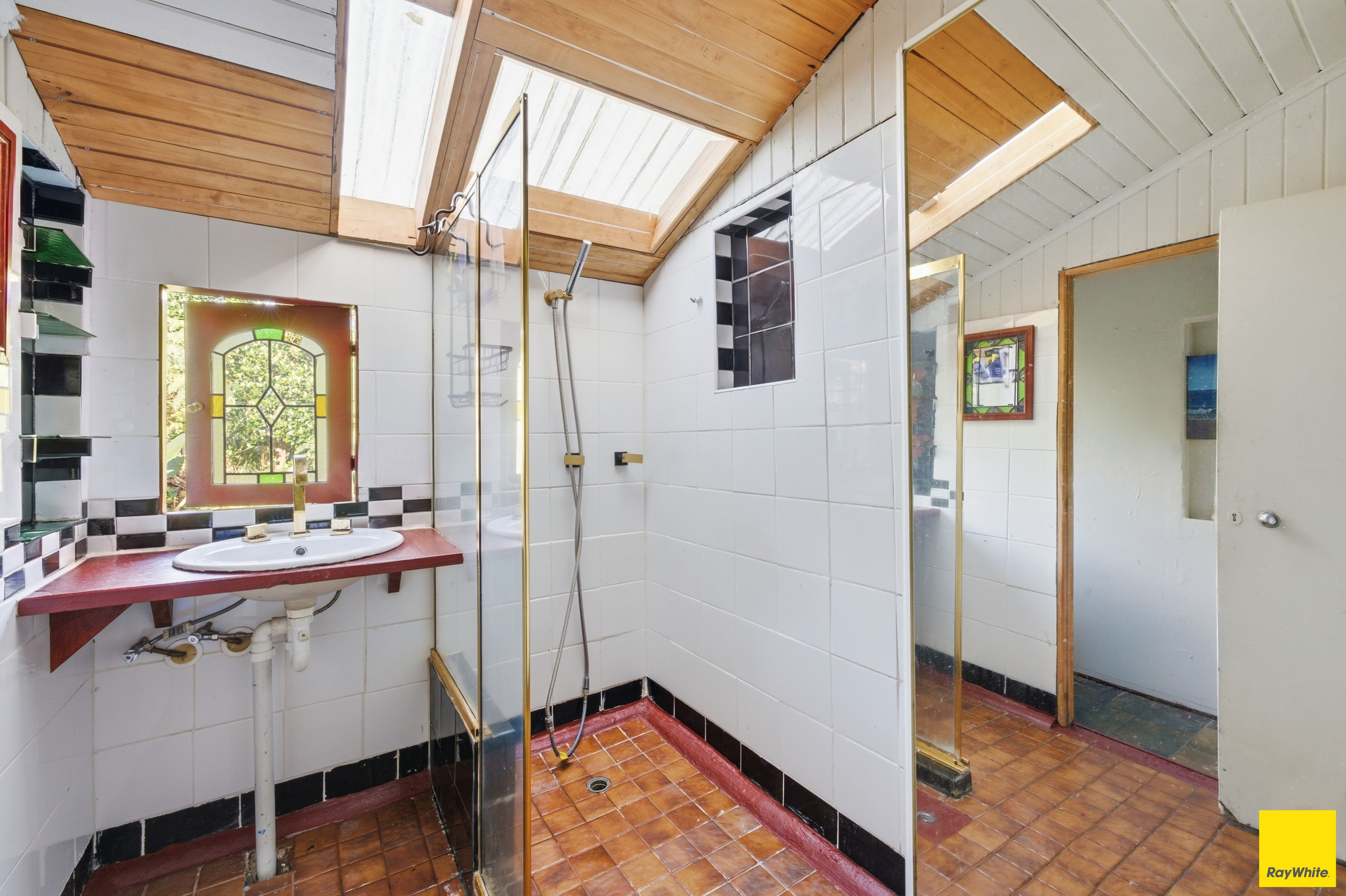 21 Chaplain Avenue — photo 15 of 24
