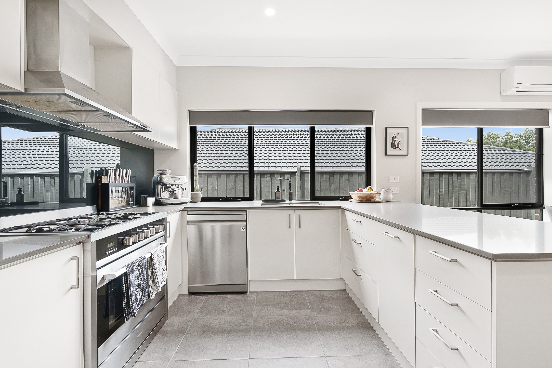 7 Greenbank Drive, Pakenham, VIC 3810