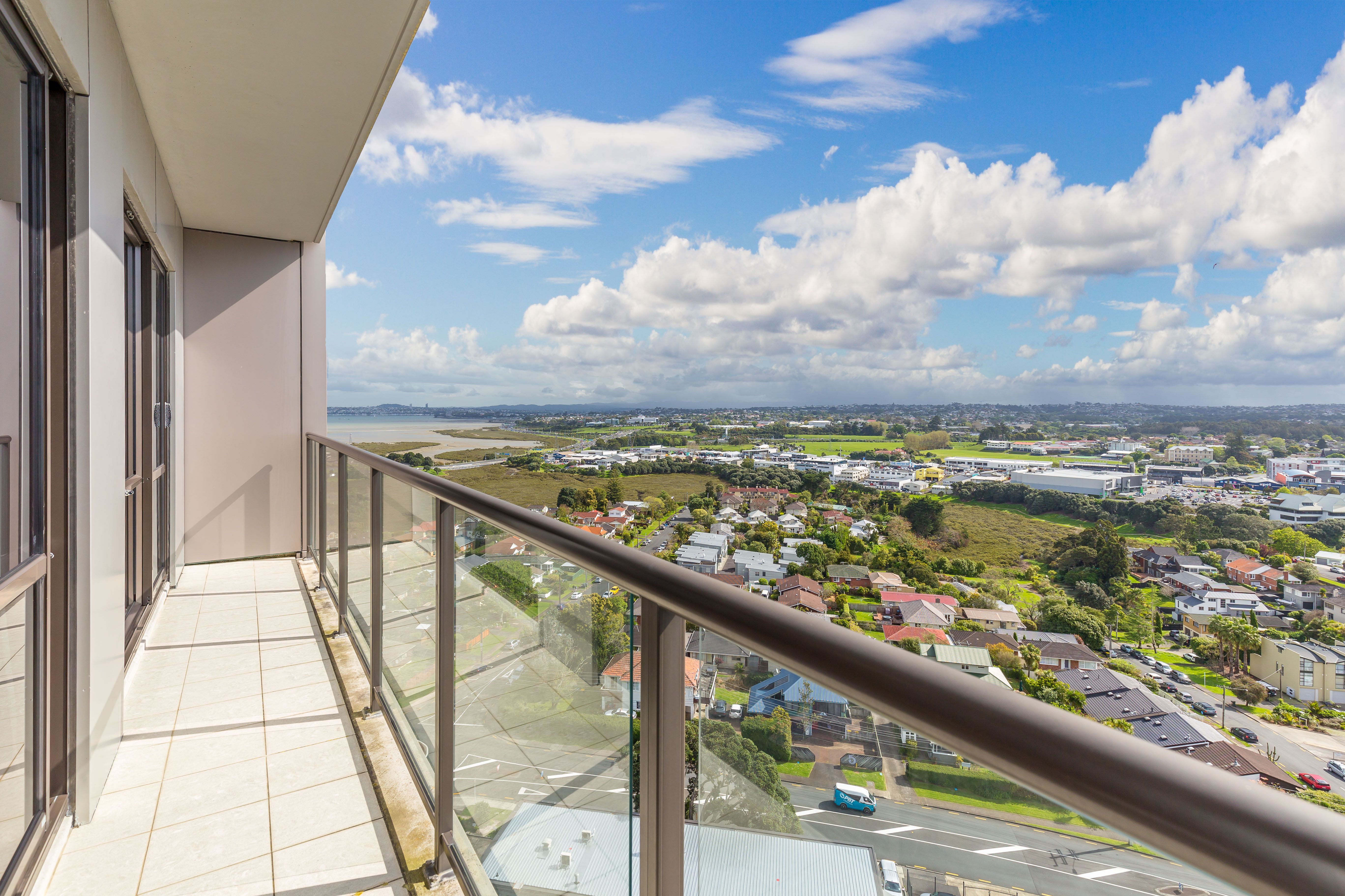 1406/9-17 Byron Avenue, Takapuna, North Shore City