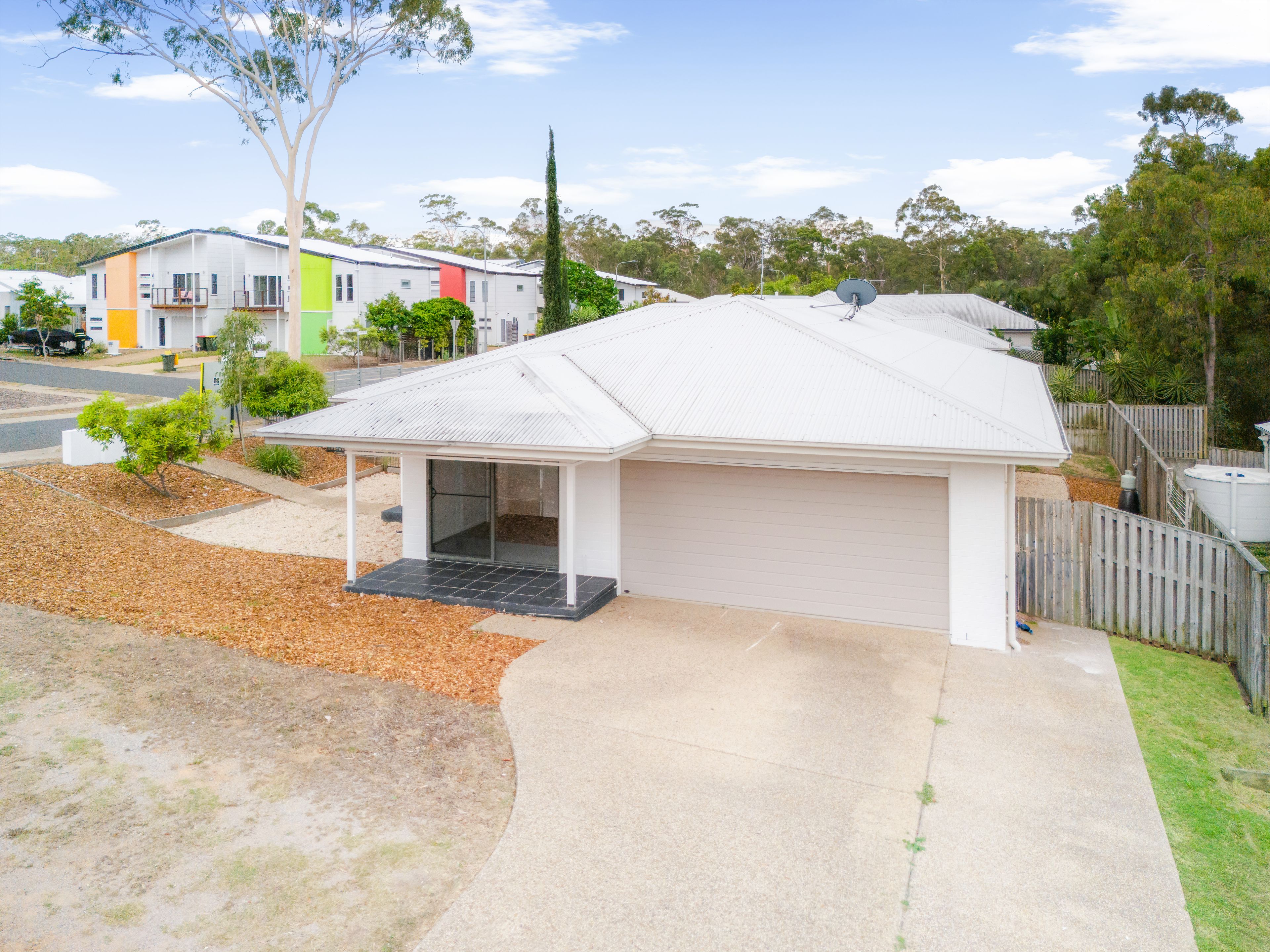 26 Sundowner Road — photo 17 of 18