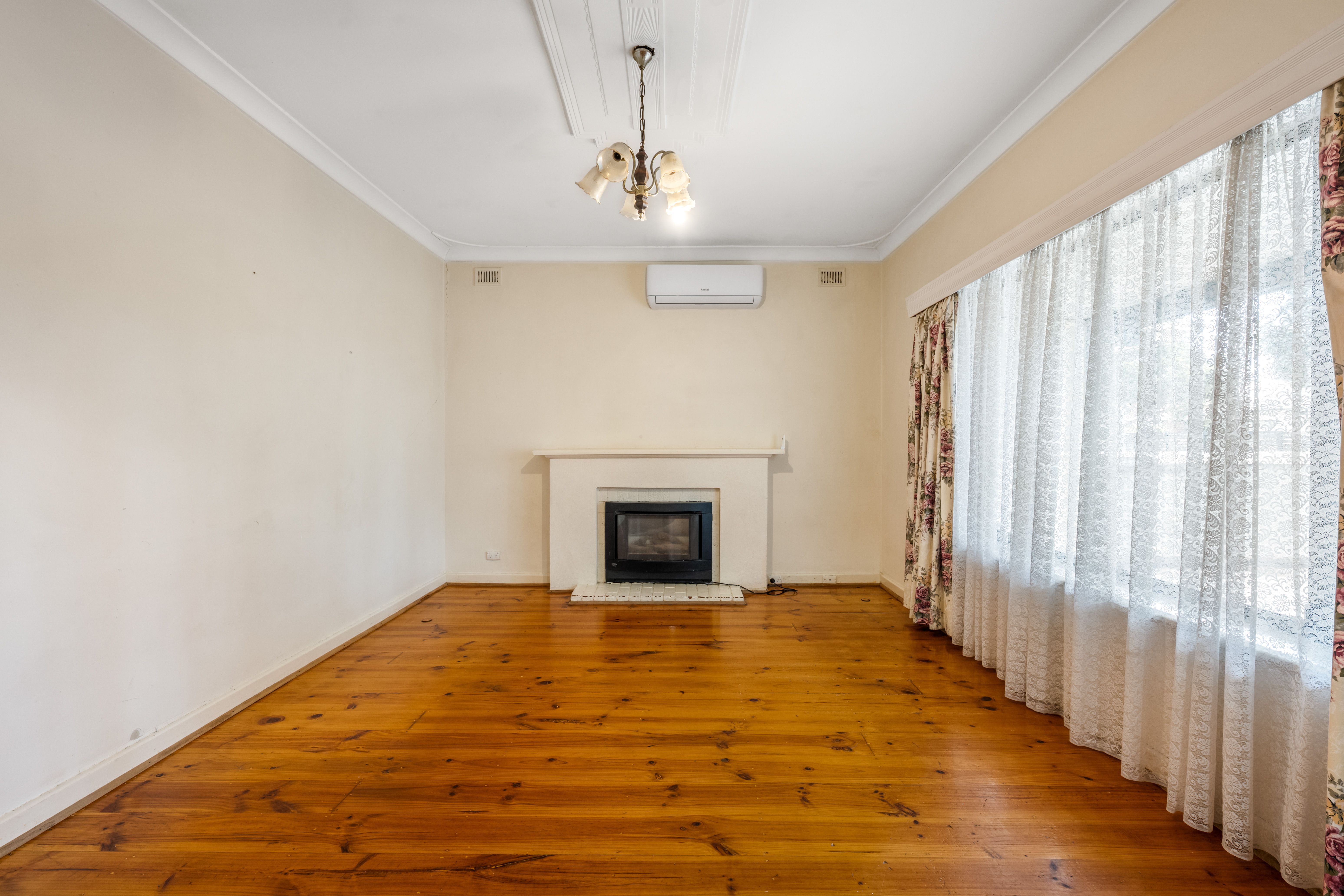 11 Packard Avenue — photo 5 of 19