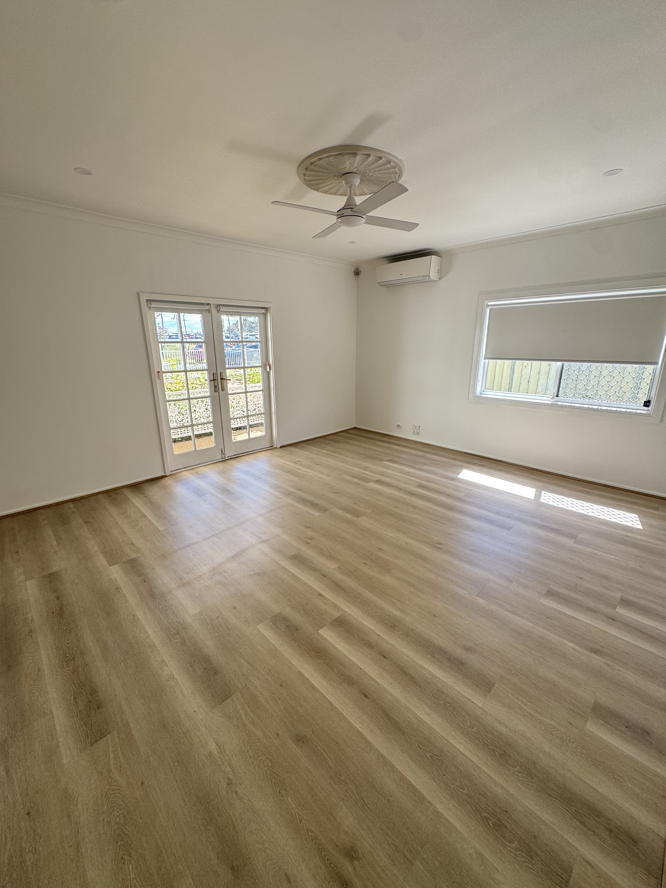 4 Alexander Crescent, Macquarie Fields, NSW 2564