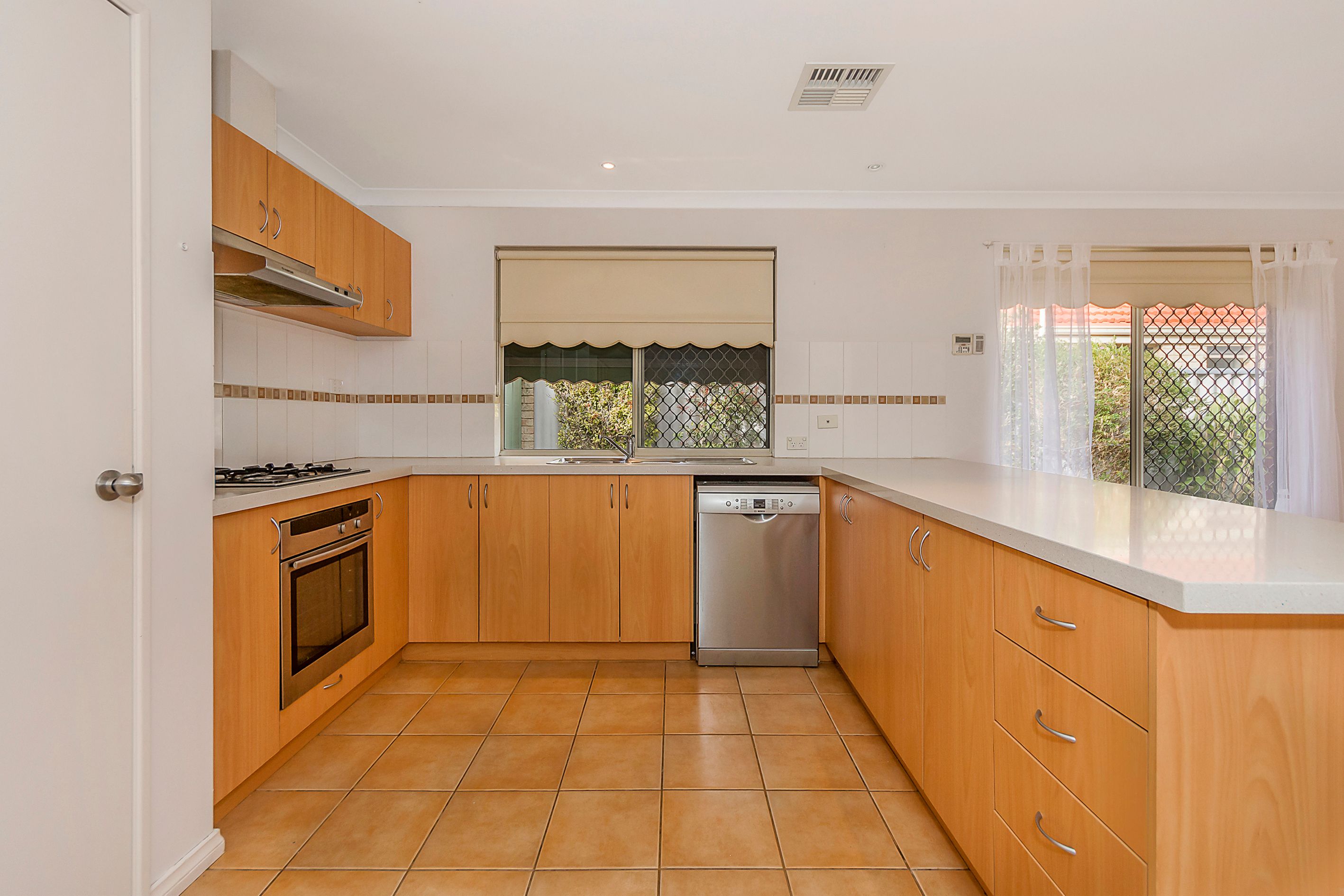 37 Brindabella Avenue, Rockingham, WA 6168