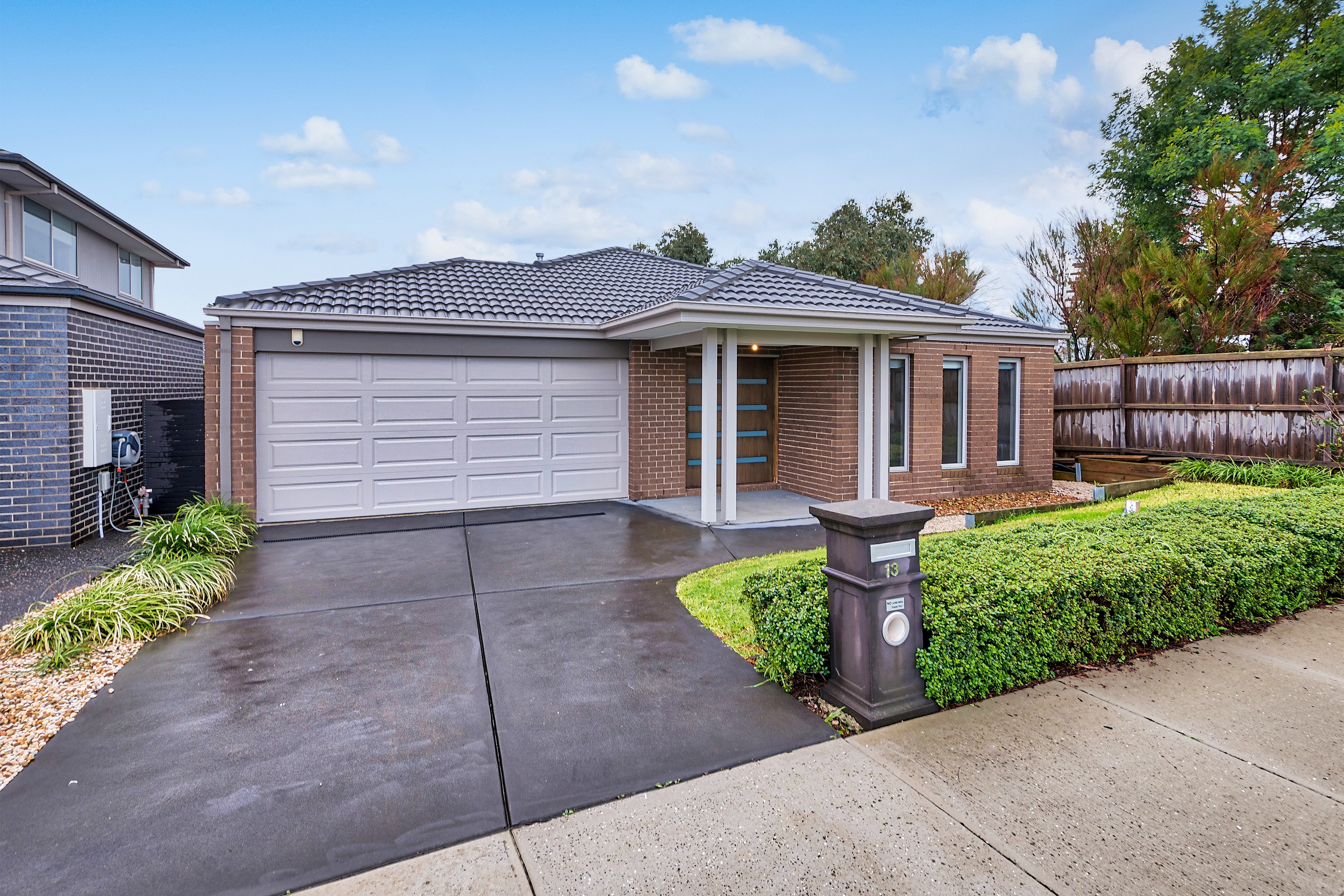 13 Emu Bush Drive, Cranbourne West, VIC 3977