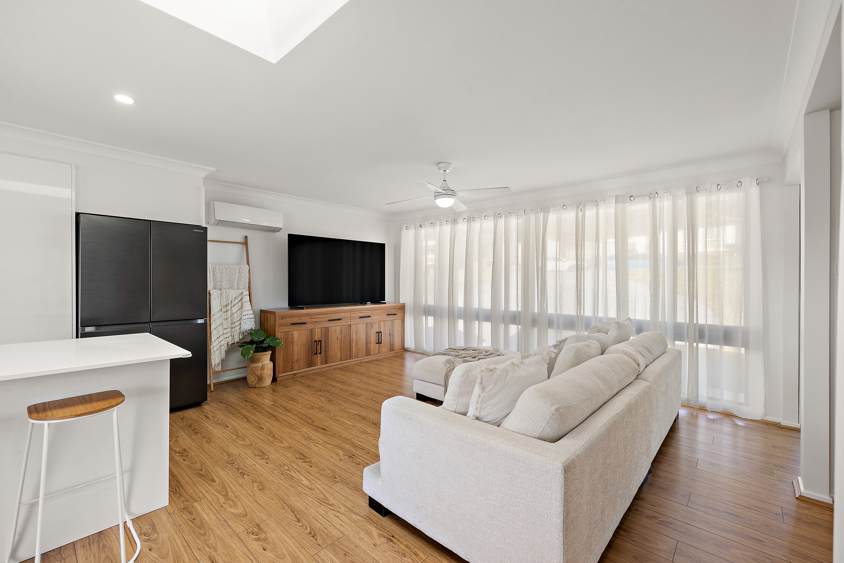 12 Hillside Crescent, Teralba, NSW 2284