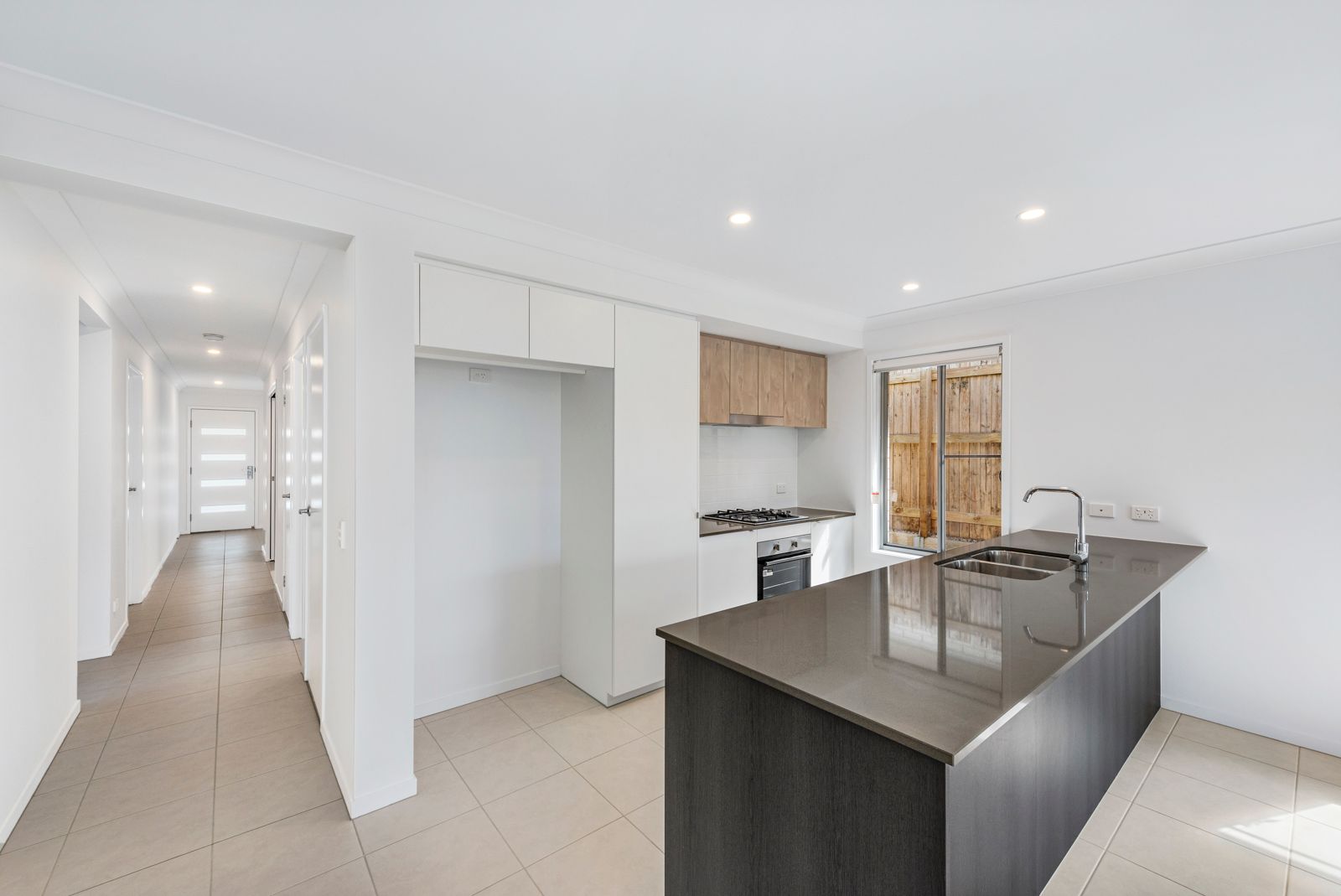 4 Cottee Circuit, Park Ridge, QLD 4125