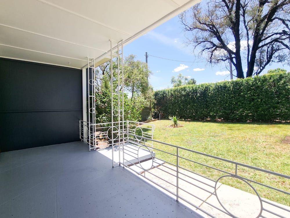 15 Condamine Street, Campbelltown, NSW 2560