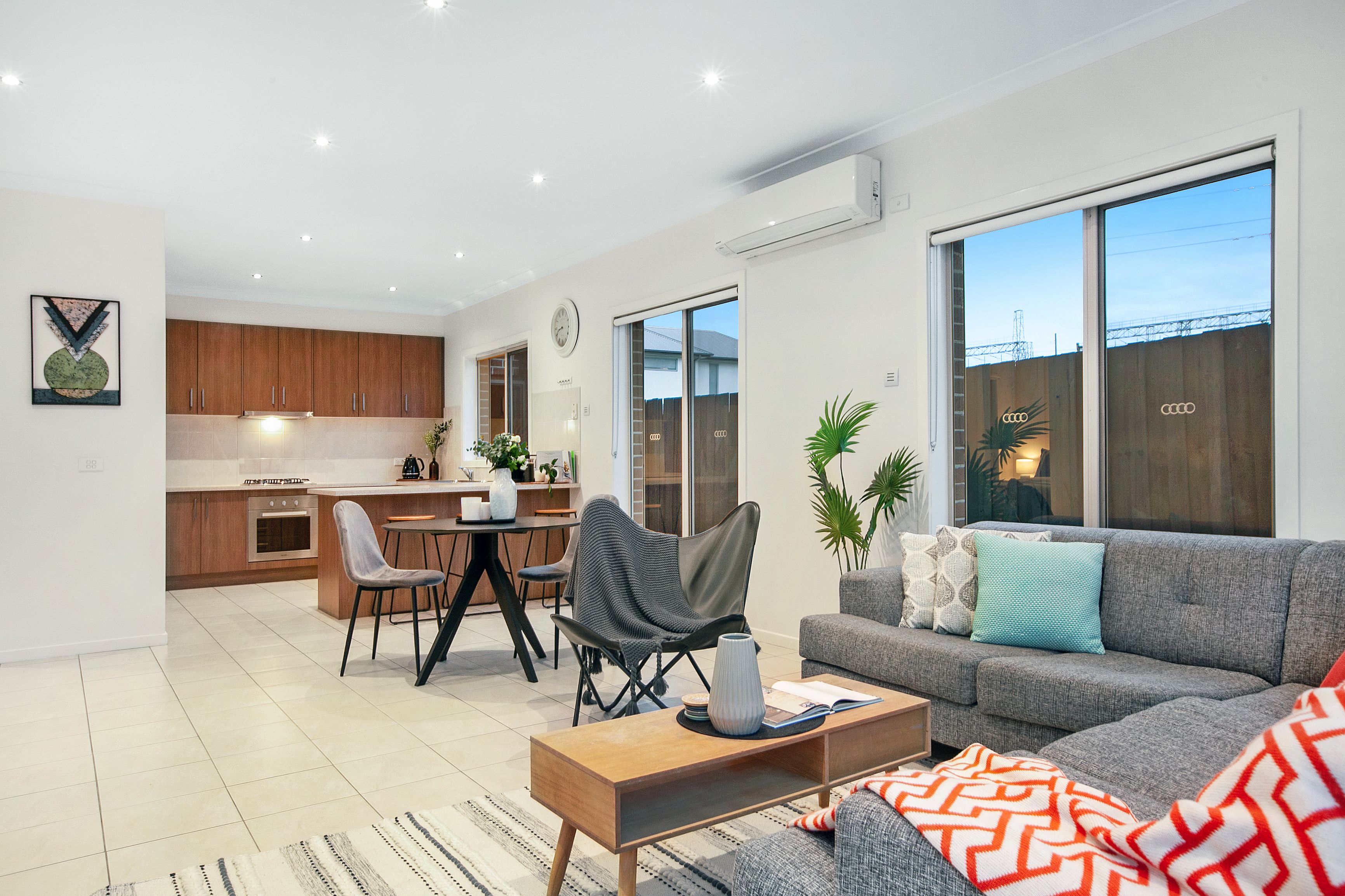 6 Merrilands Road, Reservoir VIC 3073